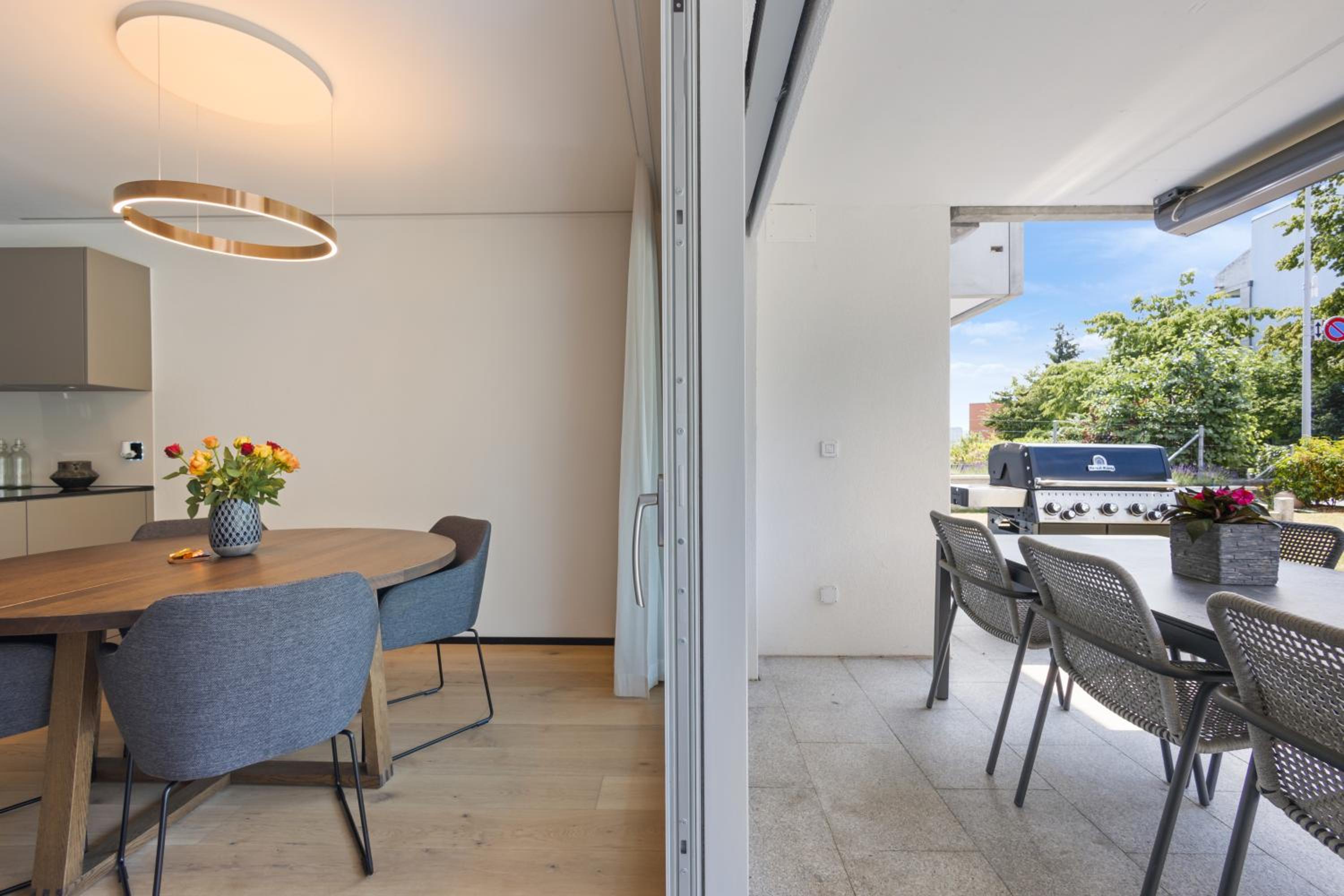 The R Apartment Zugerberg - EV Wallbox - Terrasse