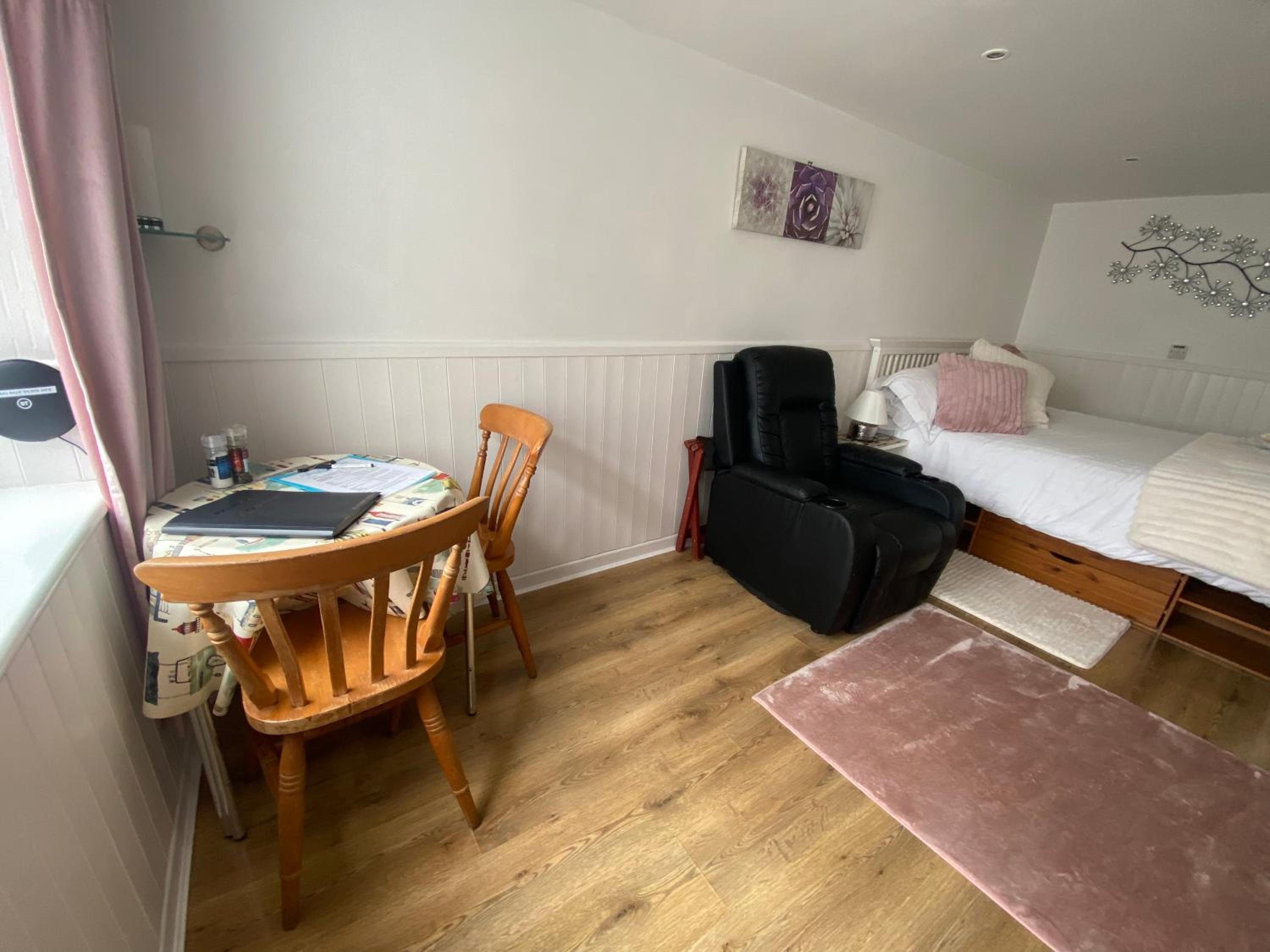 Aquarius B&B