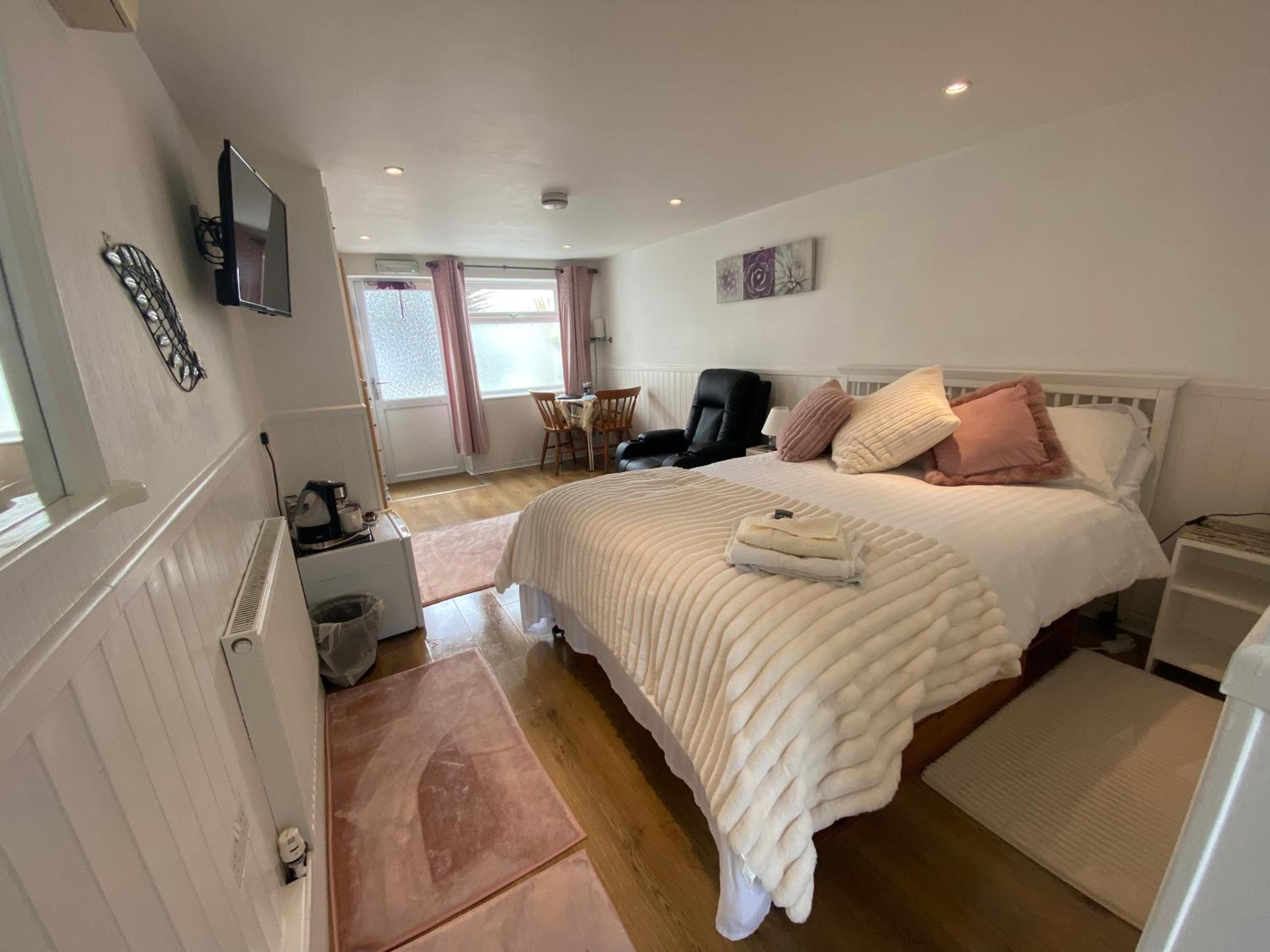 Aquarius B&B