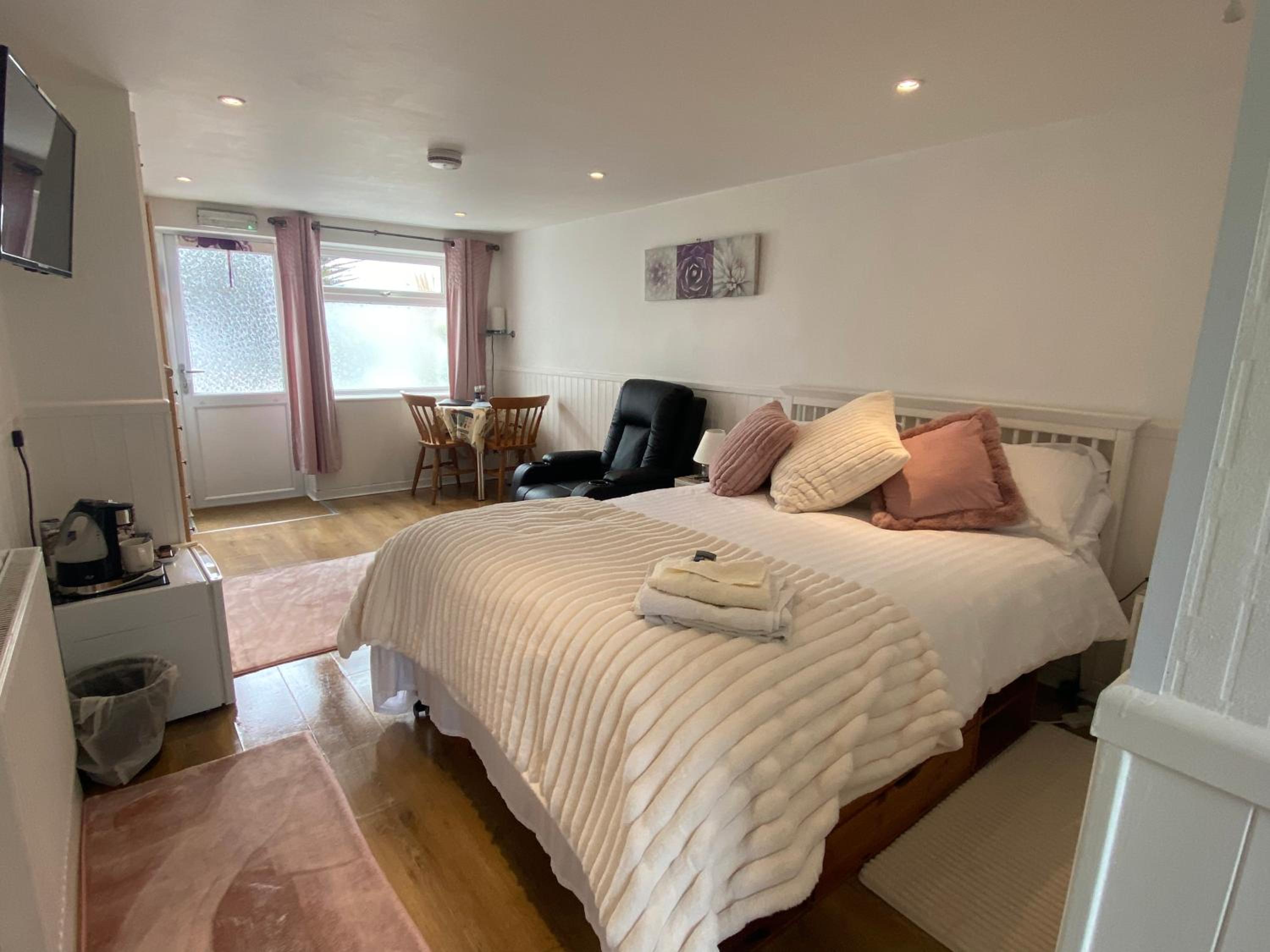 Aquarius B&B