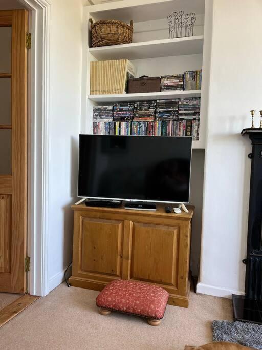 Oakham Vacations - Field View - Property Image 19