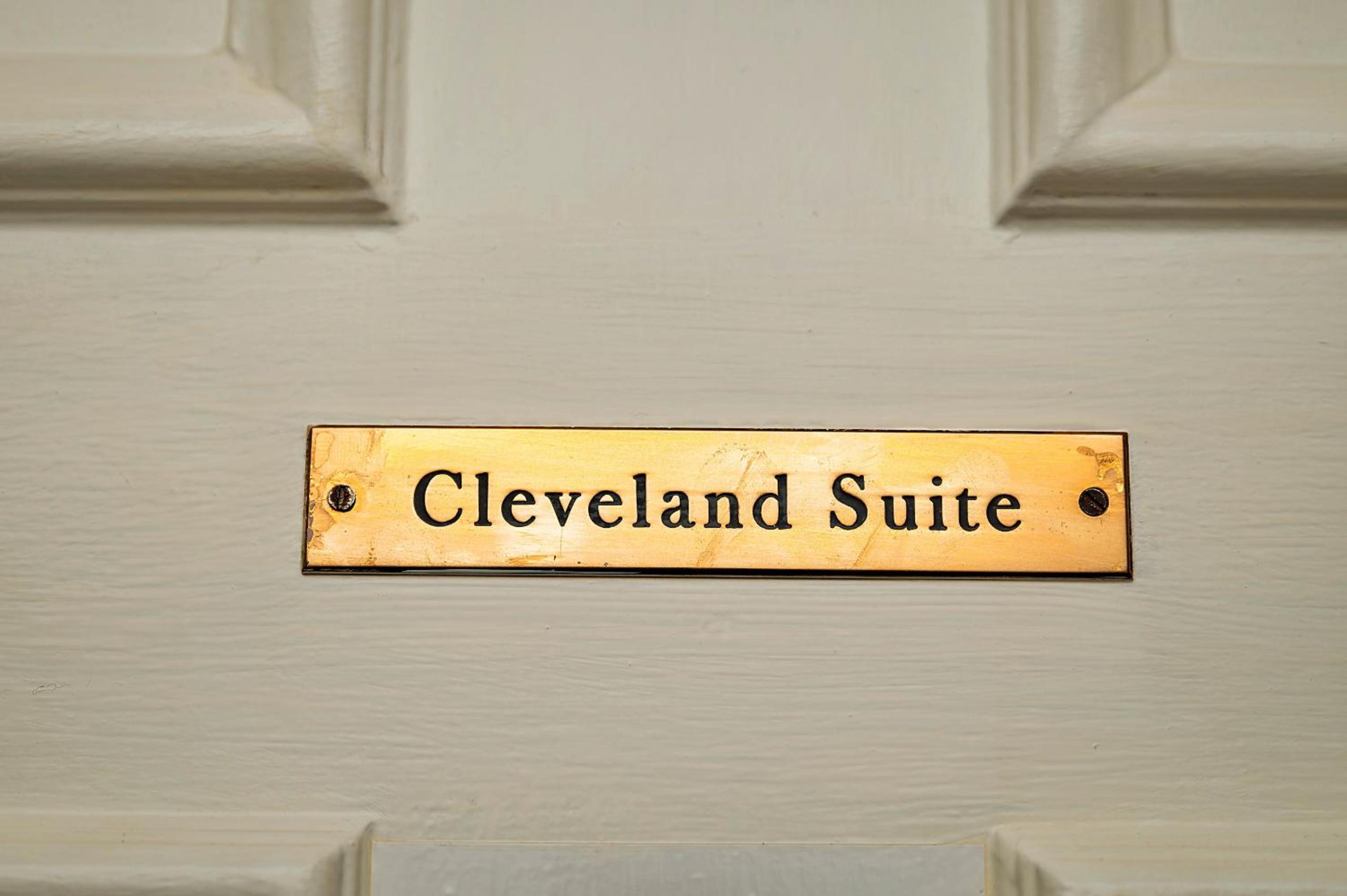 Finest Retreats - Cleveland Hall Apt view 3