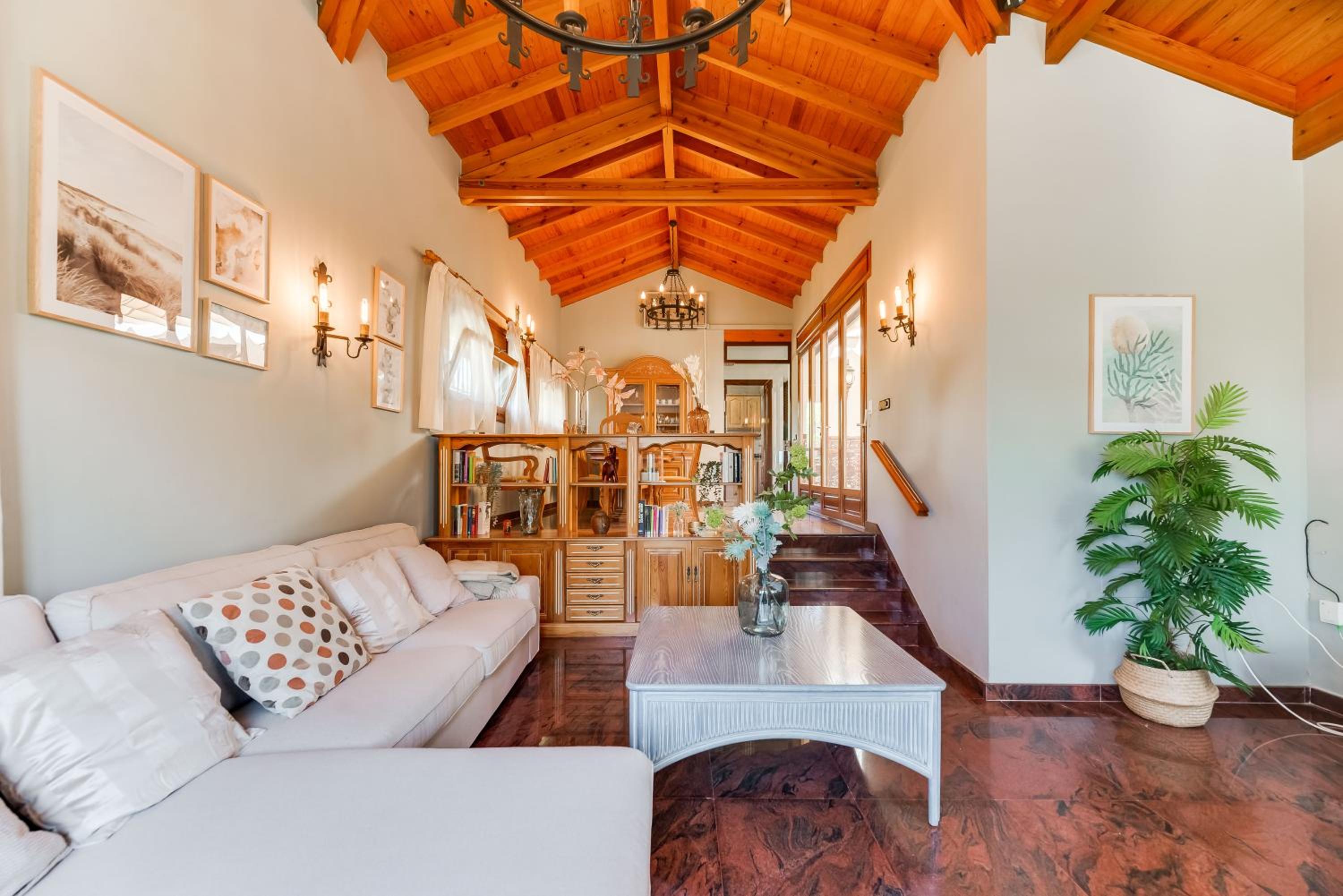 VB Goya 7BR Andalusian Villa by the marina view 3