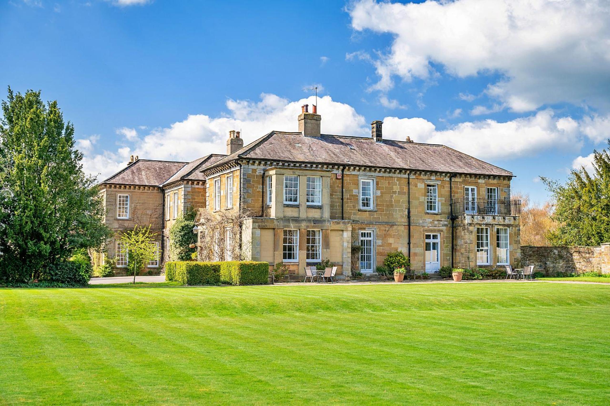 Finest Retreats - Mowbray Hall Apt