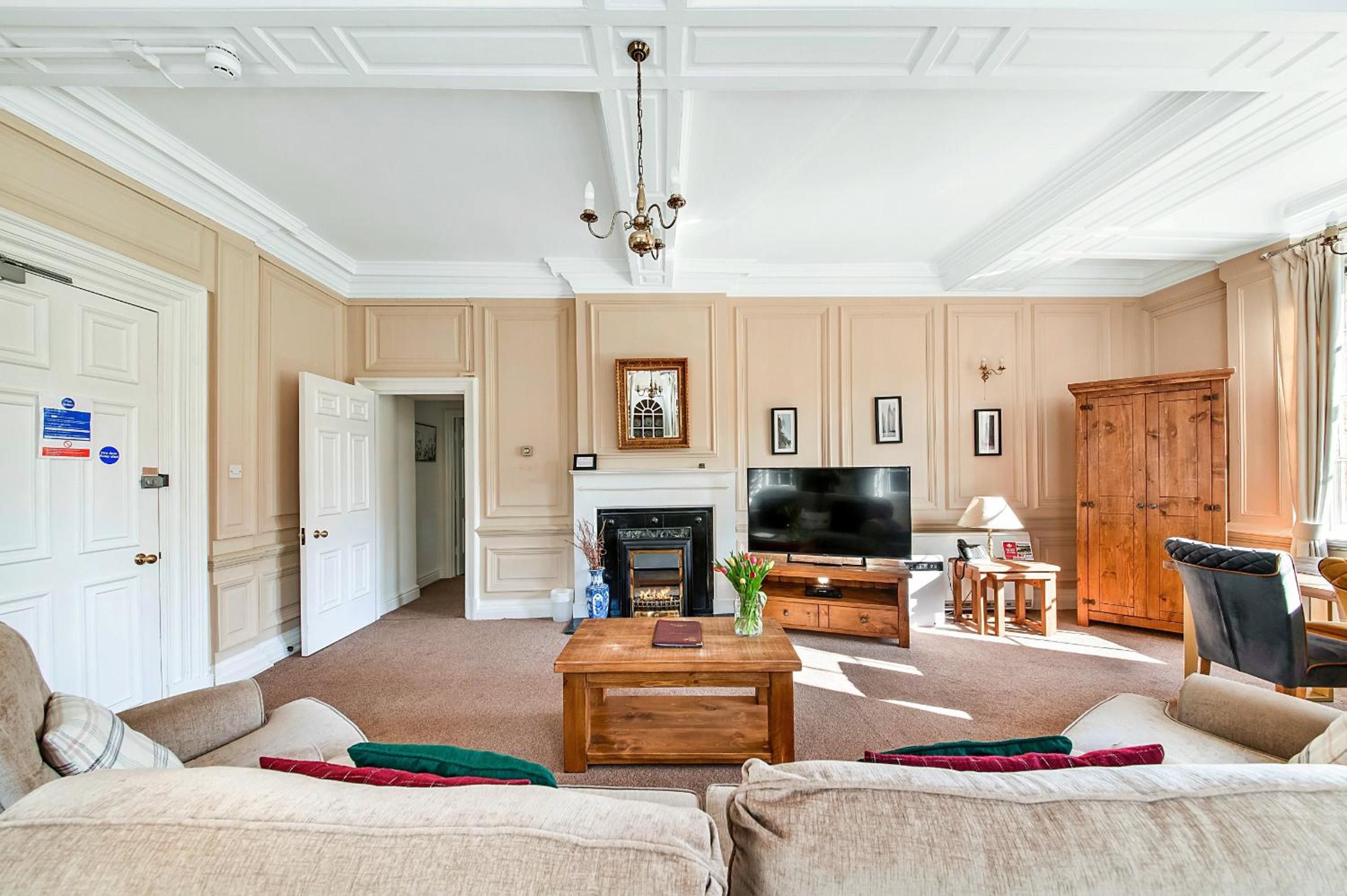 Finest Retreats - Mowbray Hall Apt
