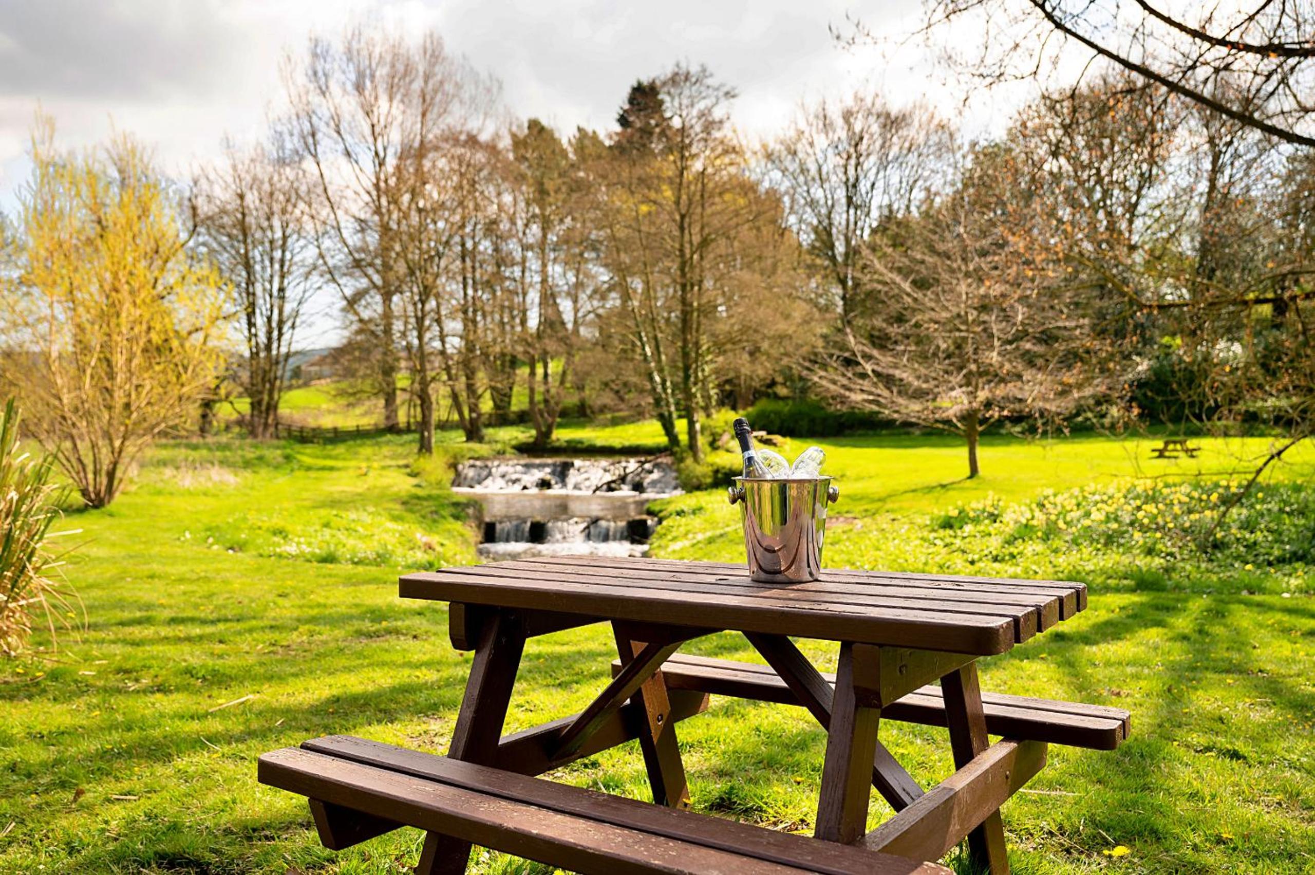 Finest Retreats - Pennine Hall Apt view 4