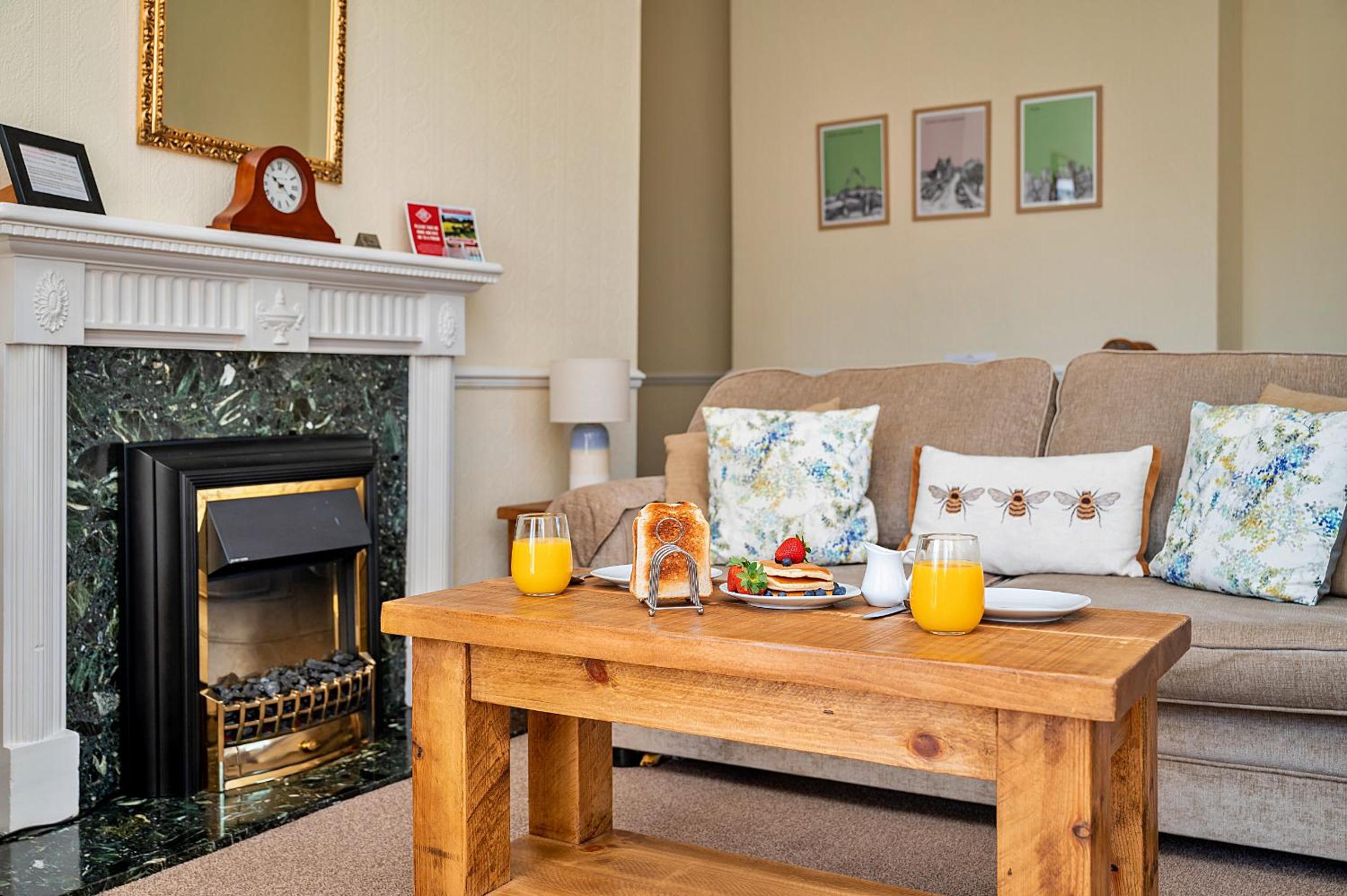 Finest Retreats - Roulston Hall Apt