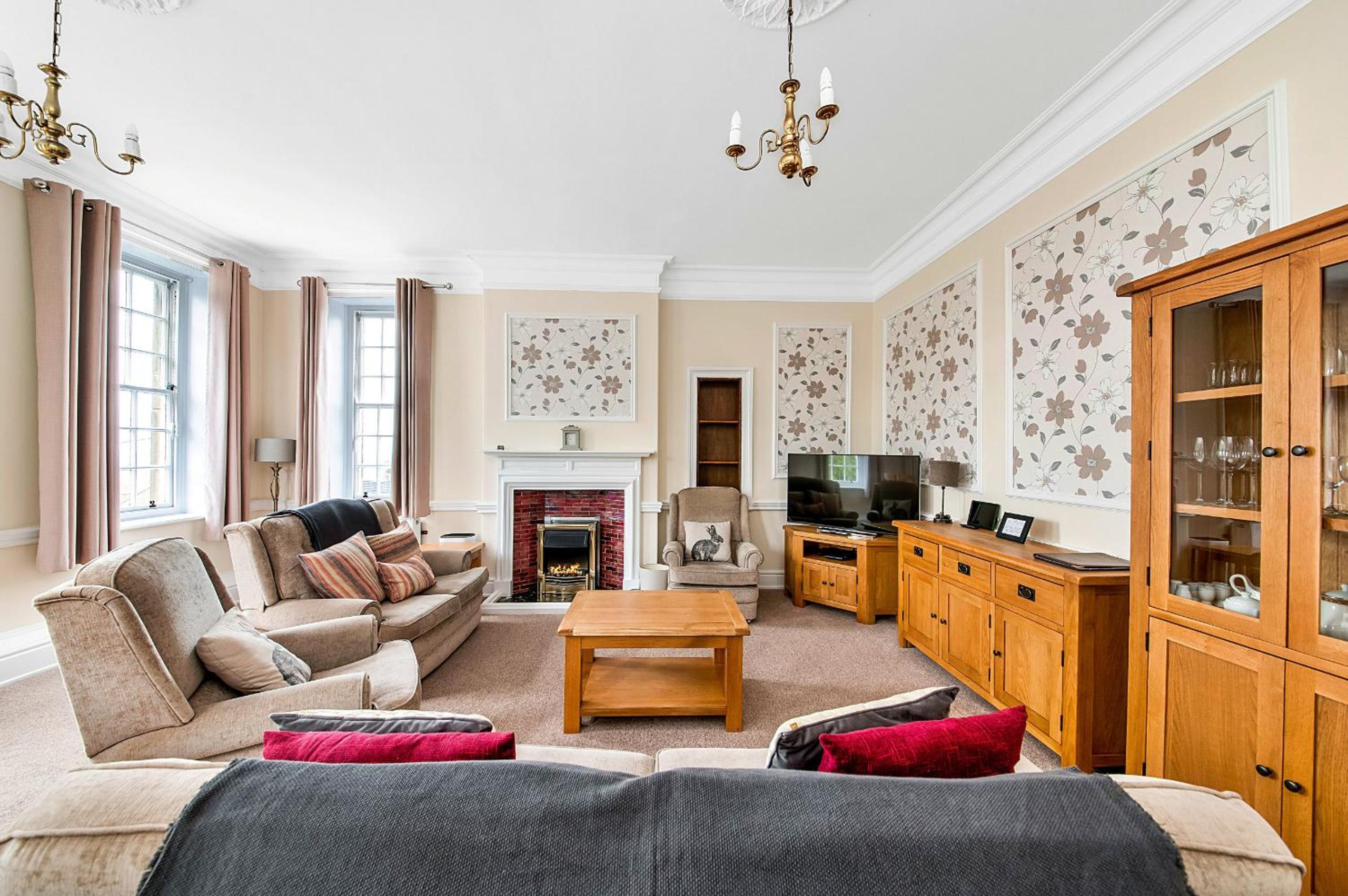 Finest Retreats - York Hall Apt view 2
