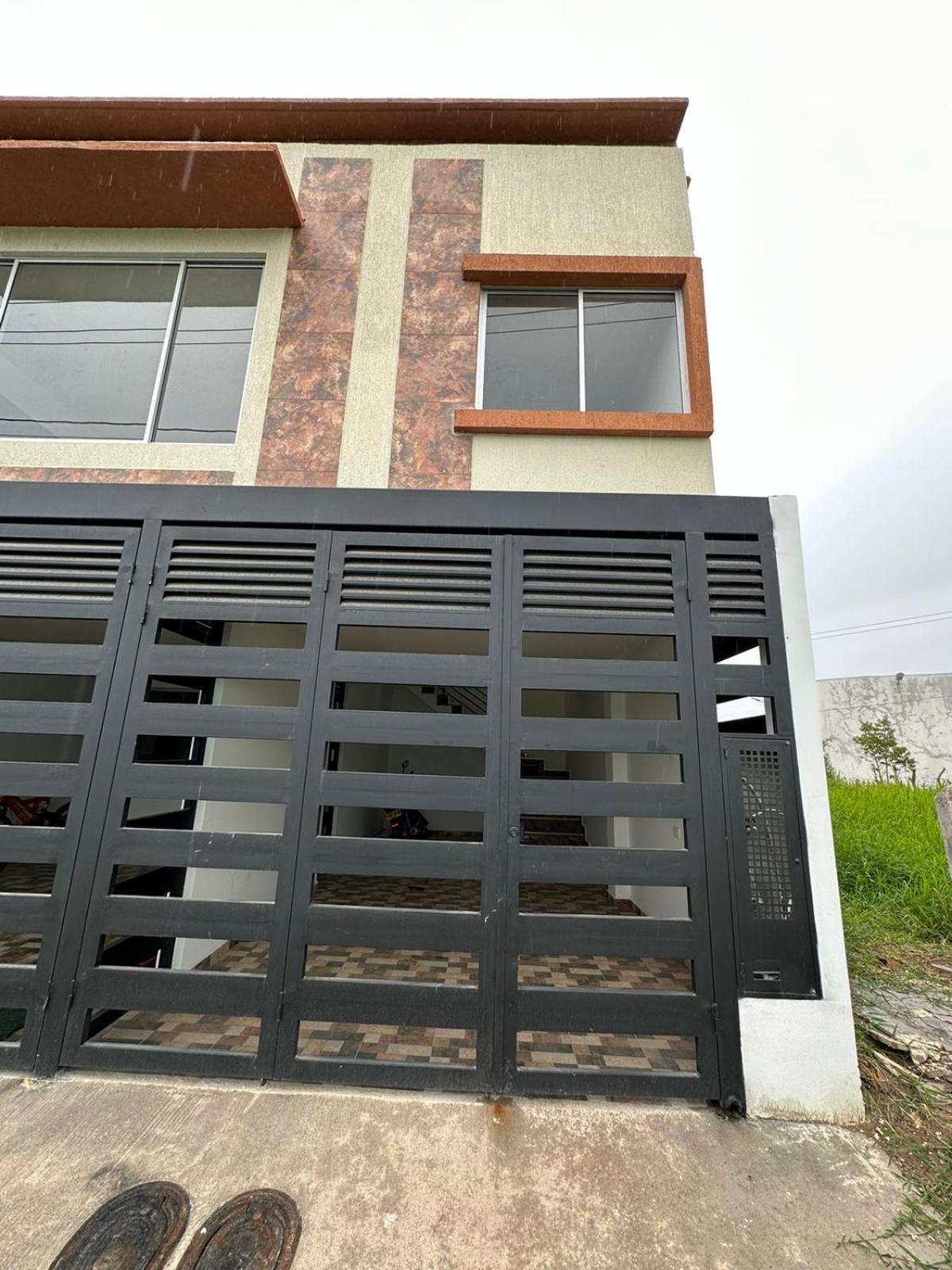 Apto-Parking cerca CC Gran Plaza