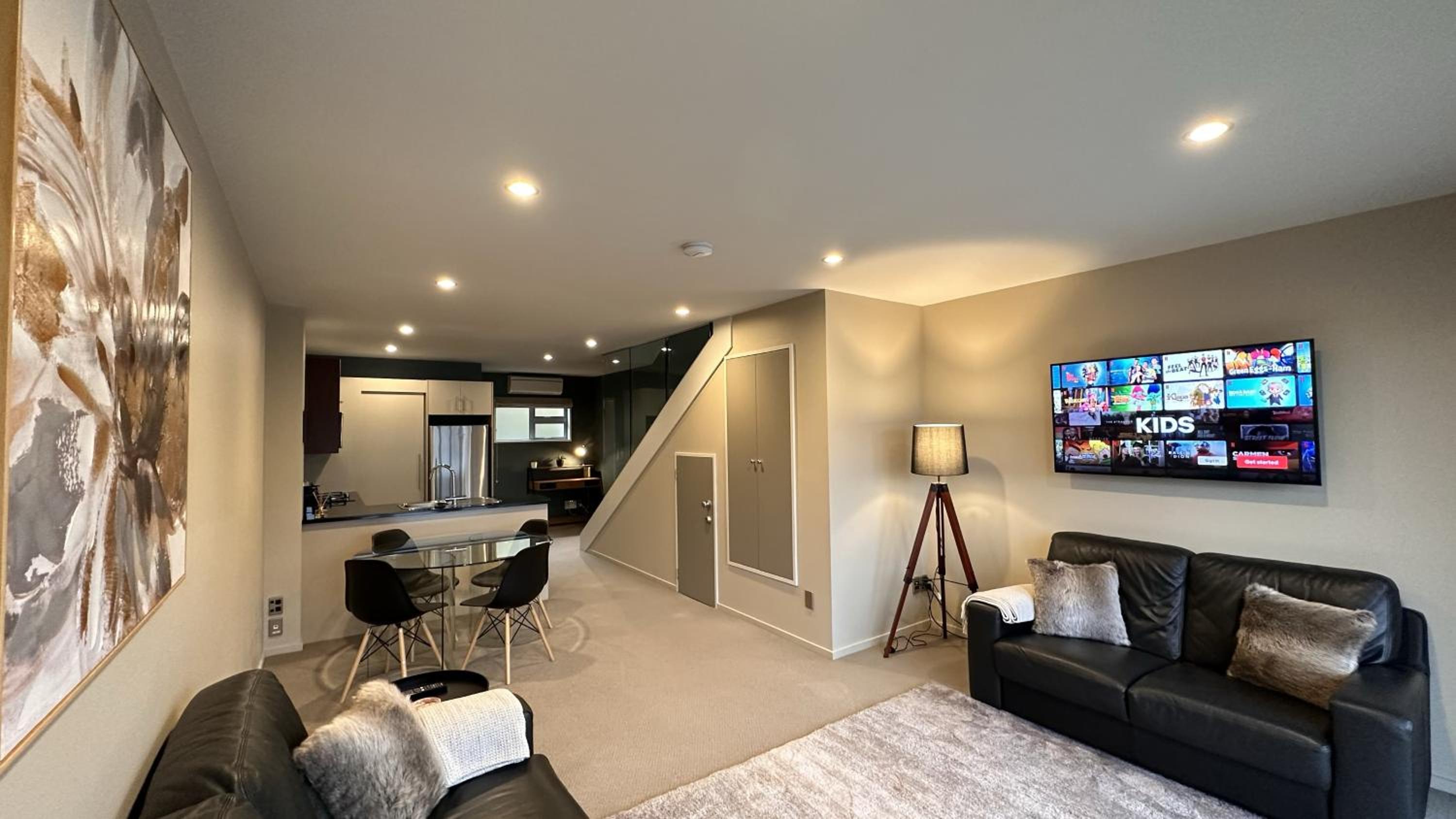 Remarkable Lakeview Two Bedroom Apartment
