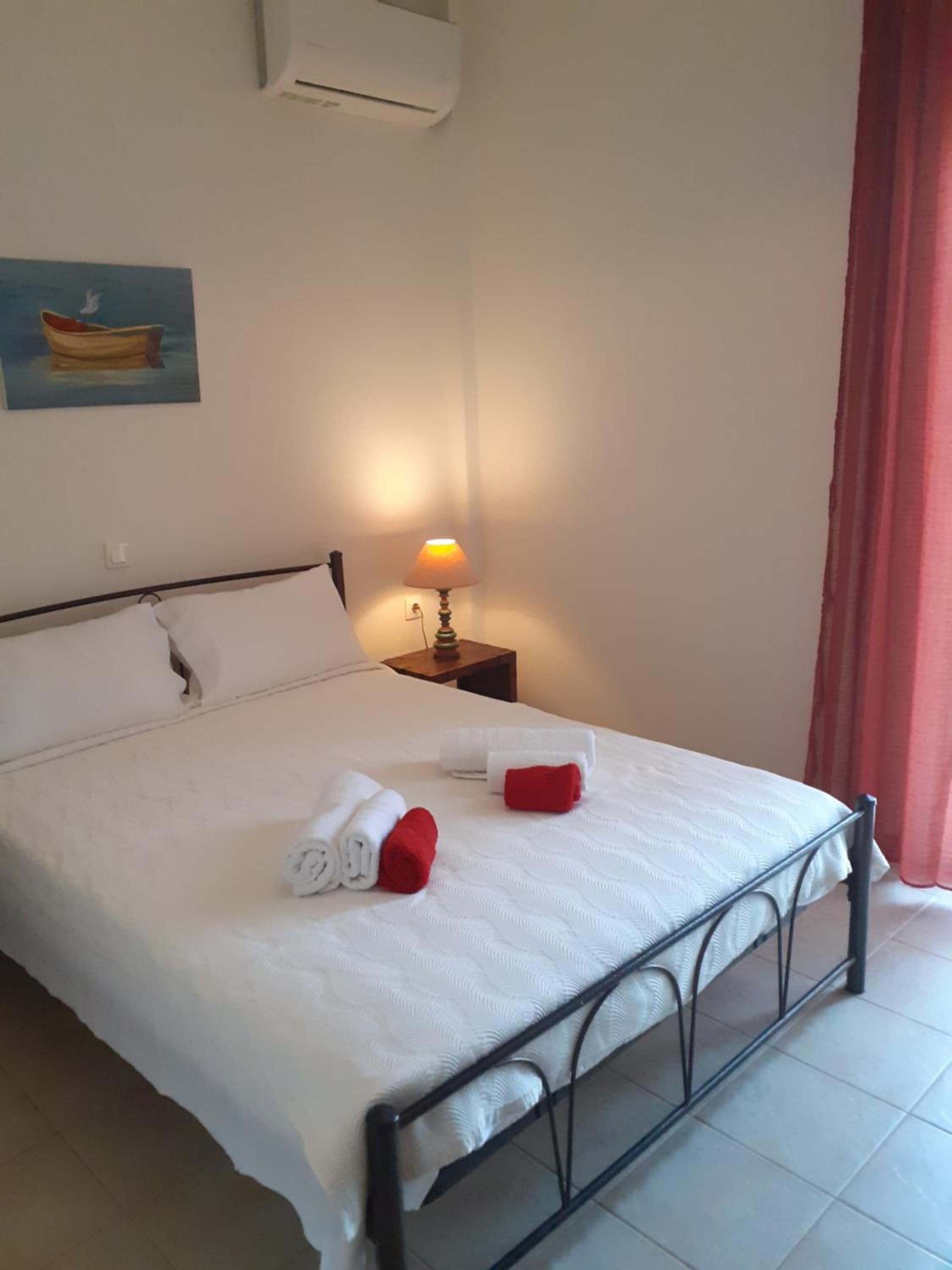 Phyllida Guest House - A1 view 3