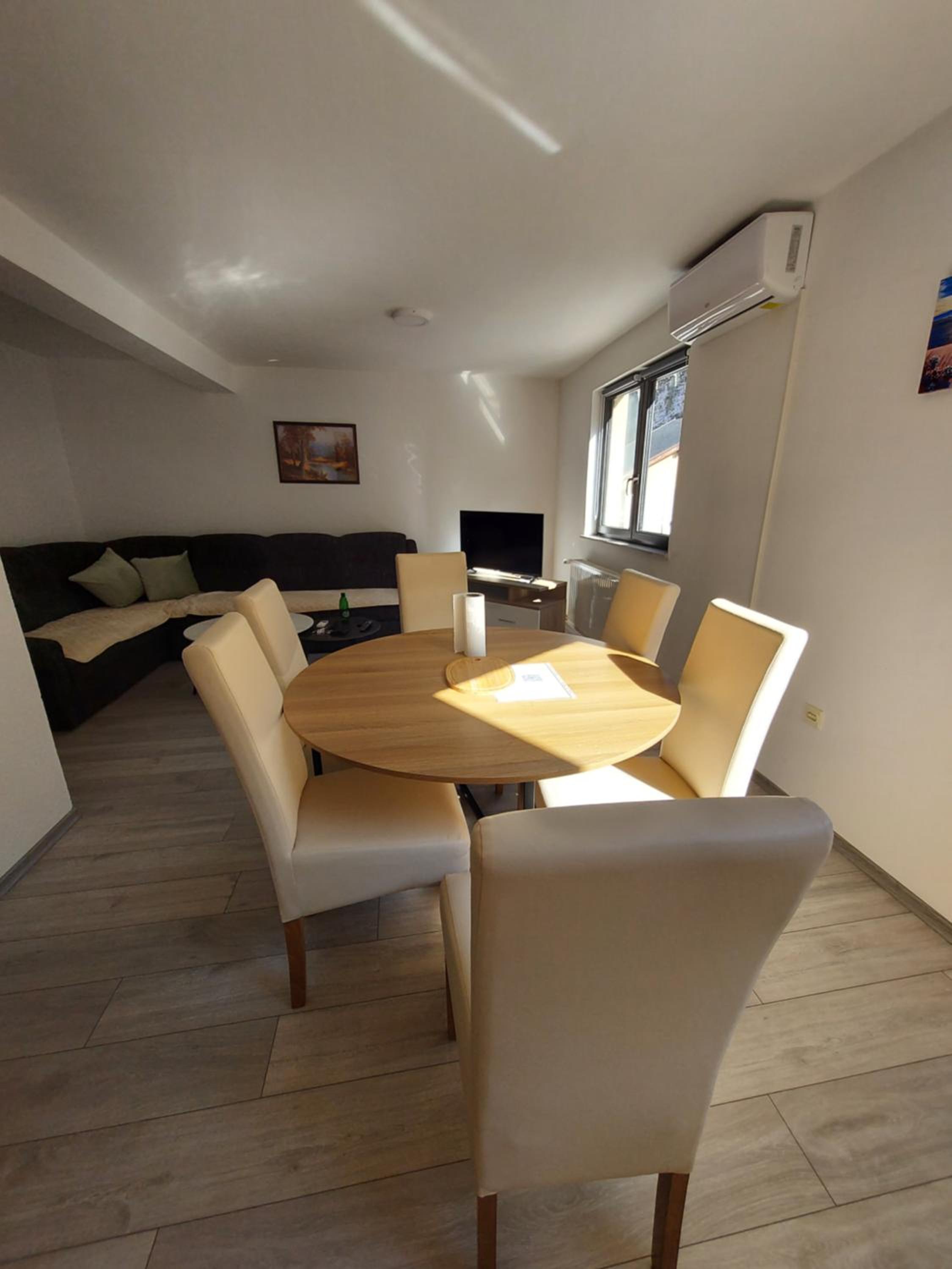 Apartman Trupsi