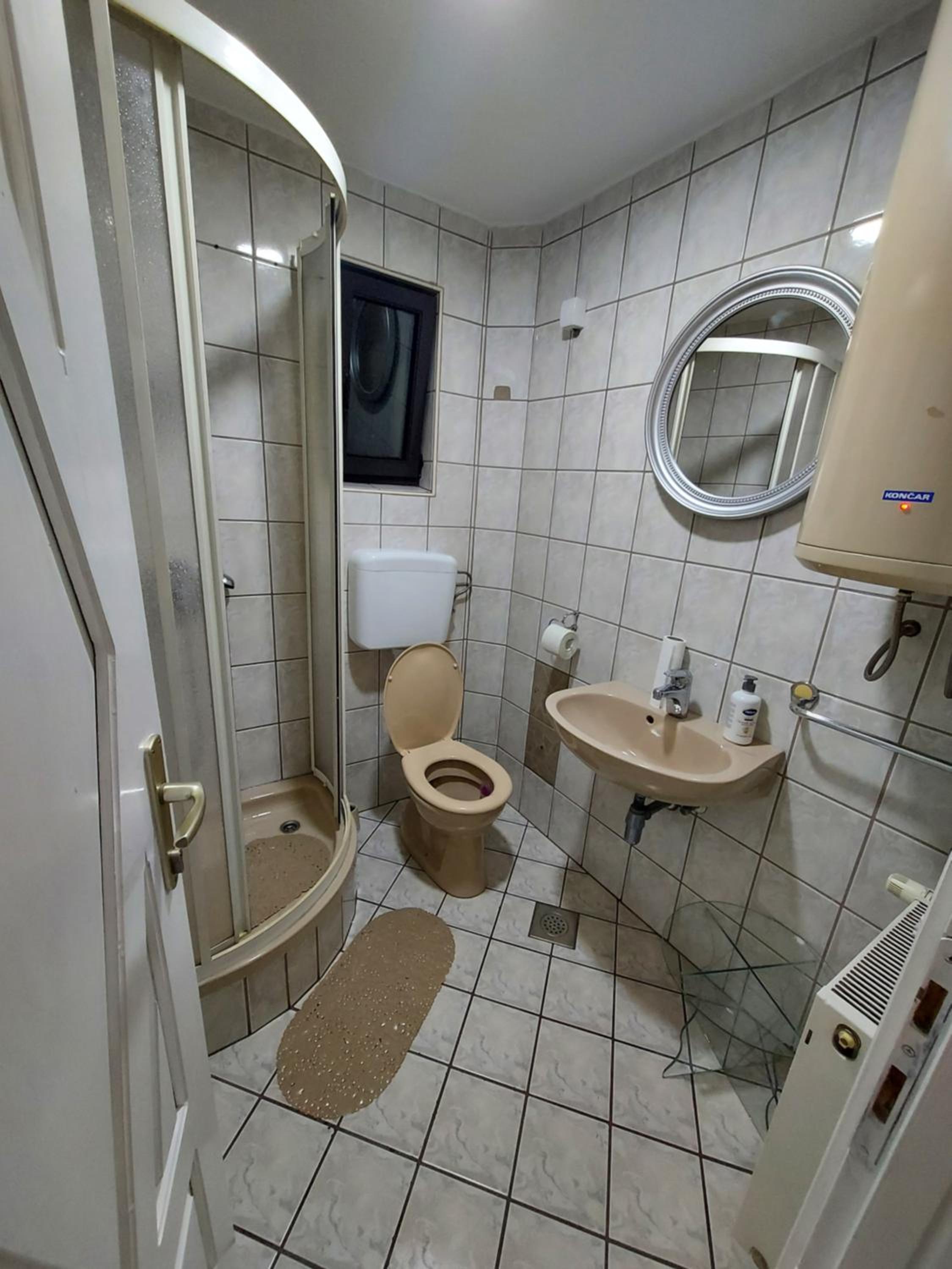 Apartman Trupsi