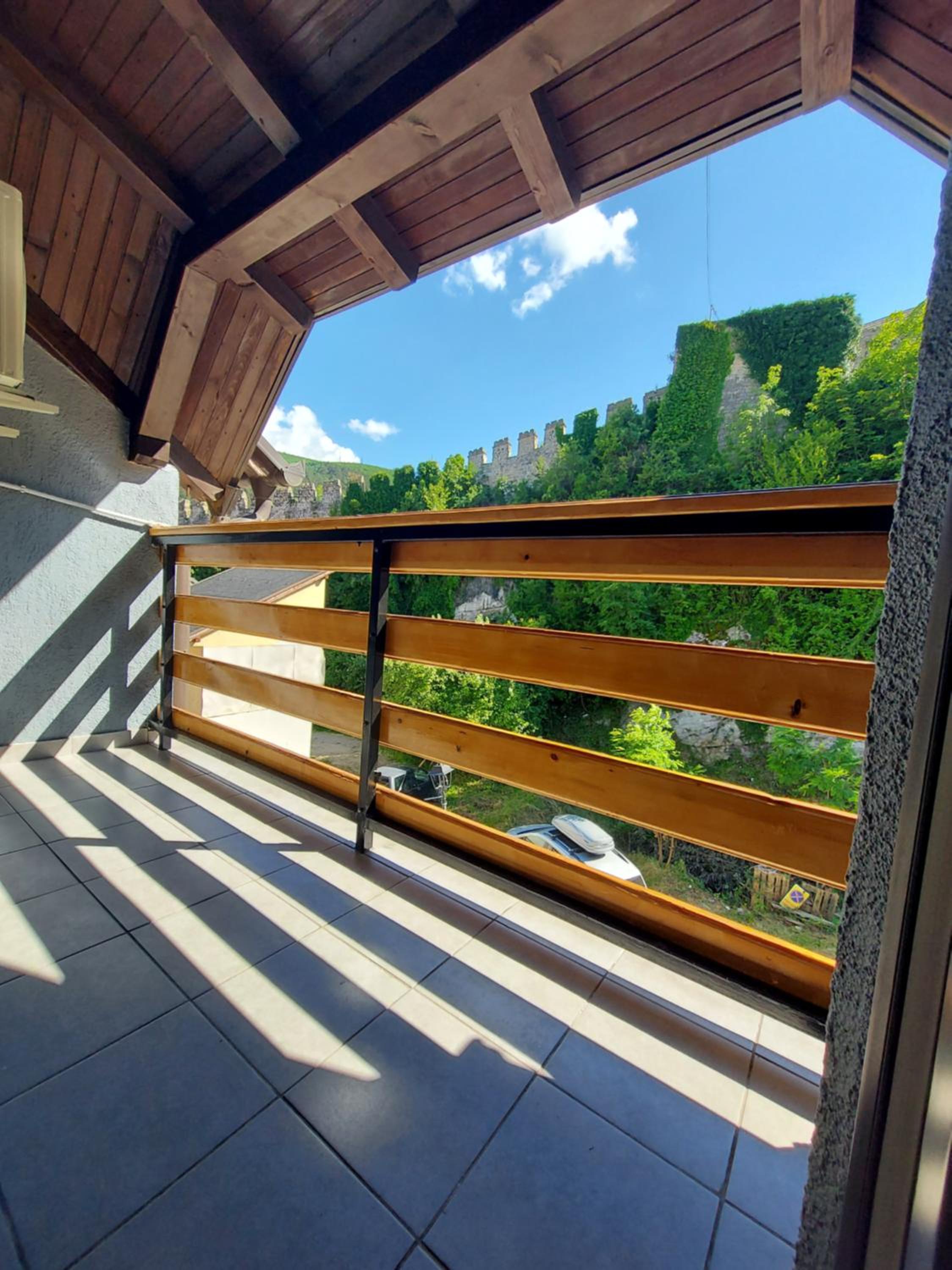 Apartman Trupsi