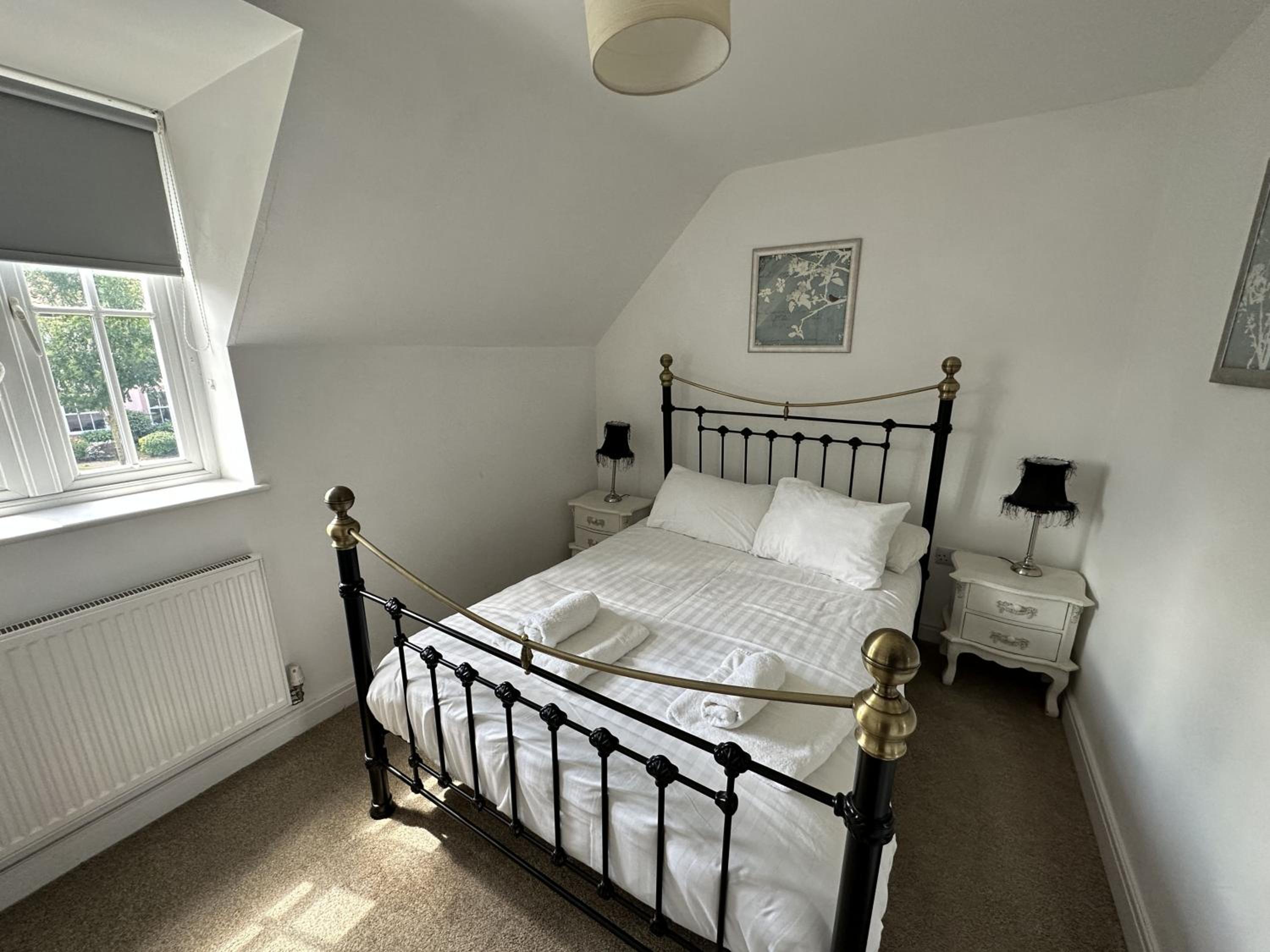 Lees Plaice - Part of the The Bay Filey Holiday Village with pool, gym and direct beach access, pub, restaurant, tennis and meadows walks