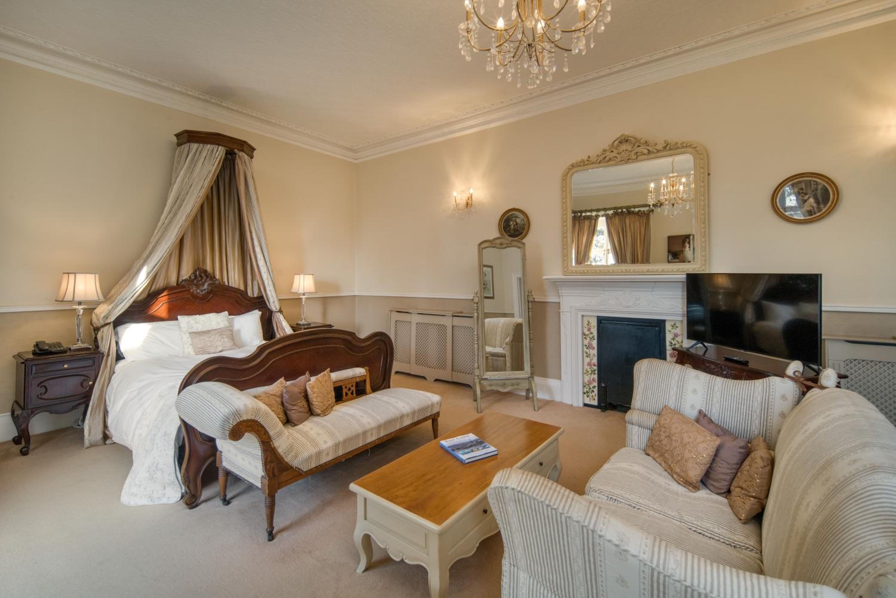 Albert Cottage Hotel