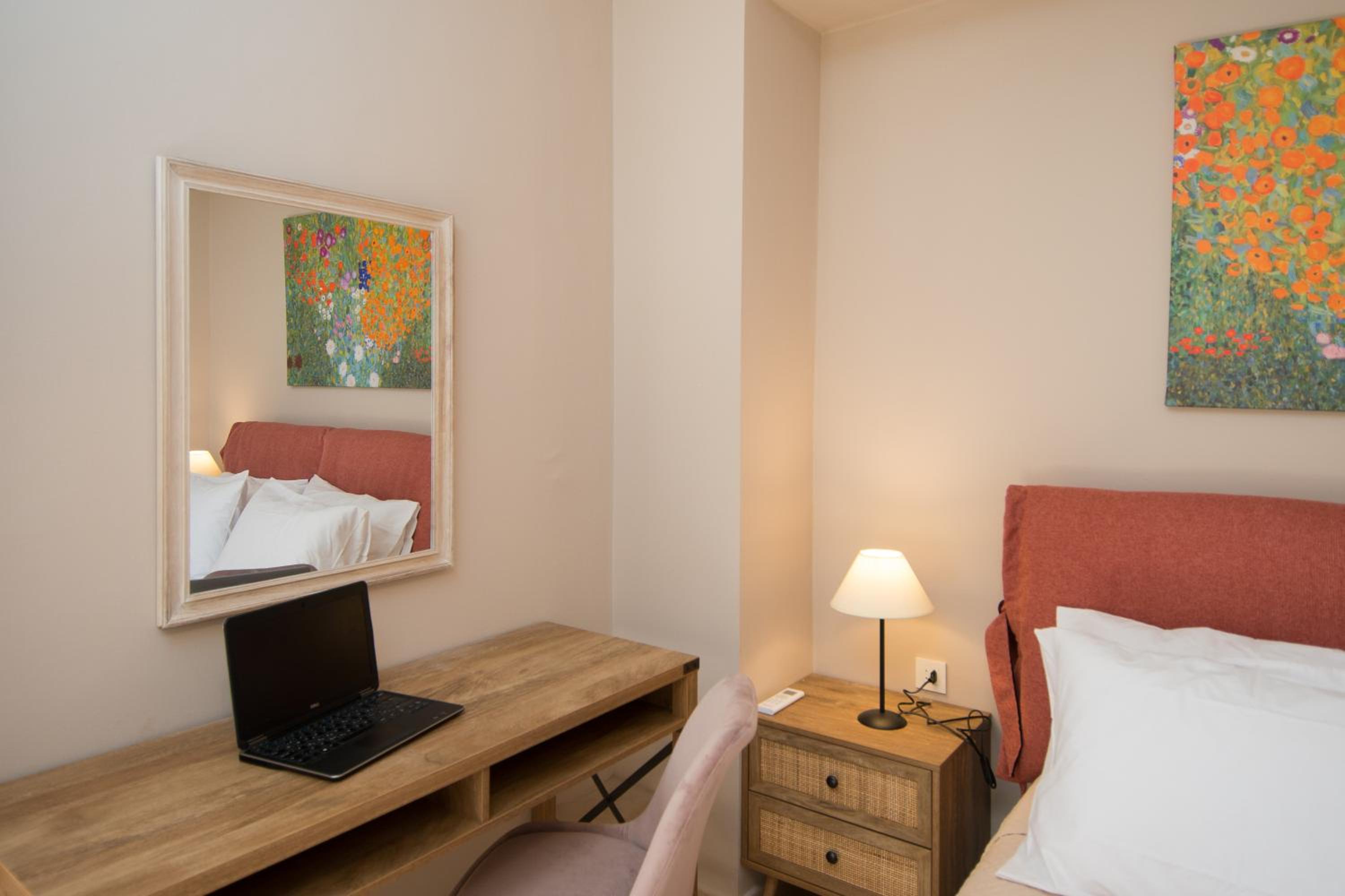 Akrotiri Sea View Suites view 2