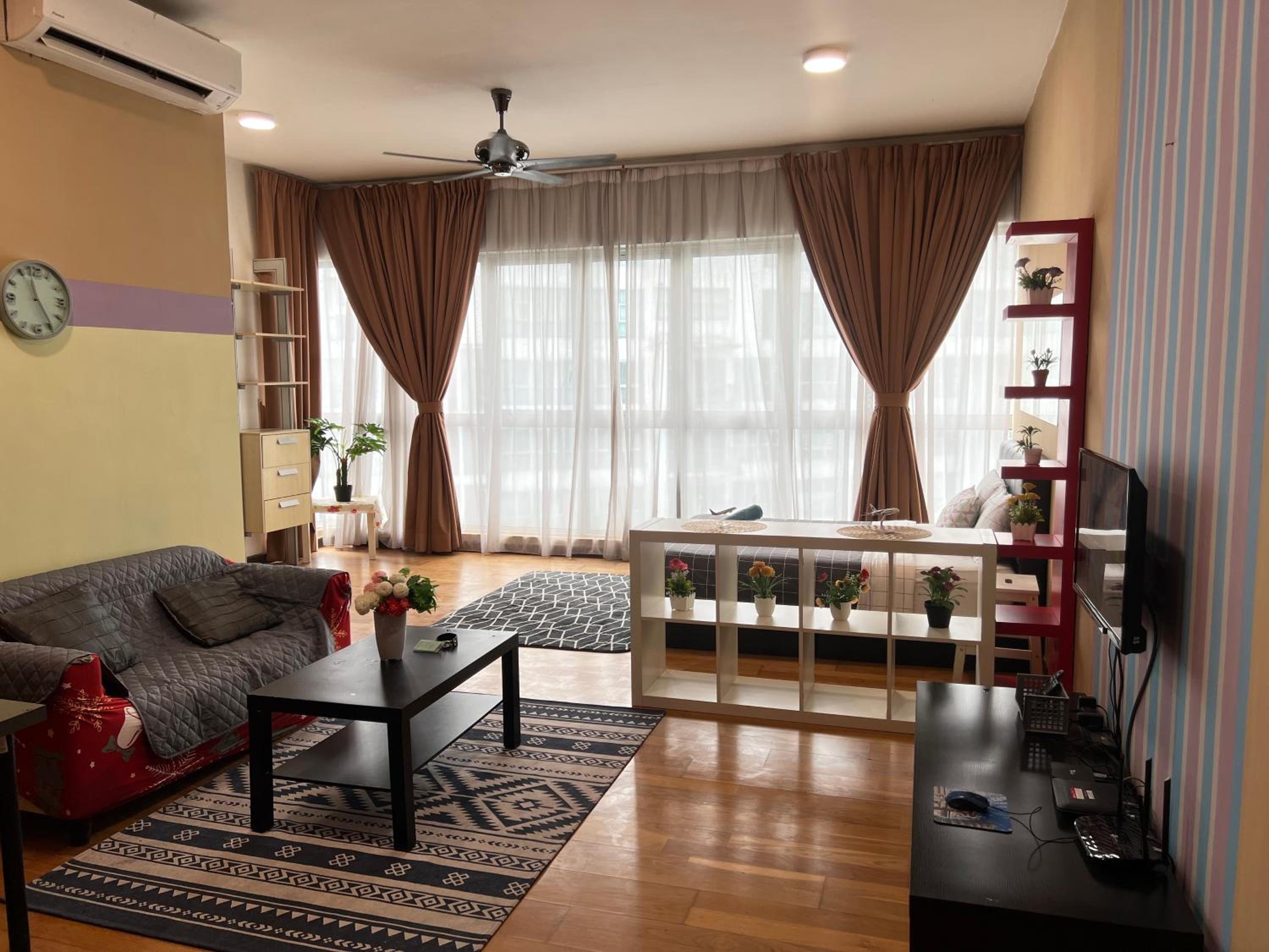 Regalia suites 424