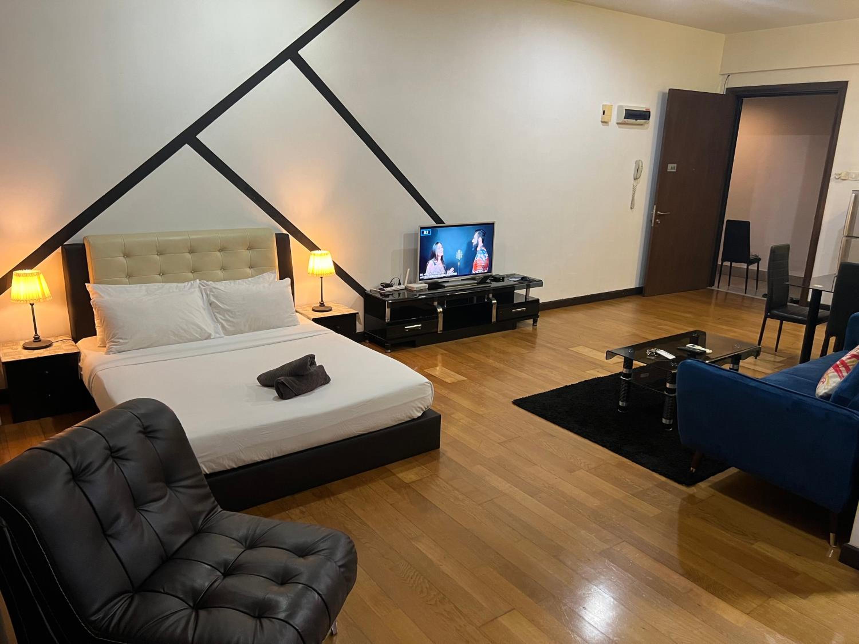 Regalia suites 424