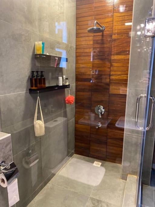luxurious 2bed's duplex sheikh zayed beverly hills view 2