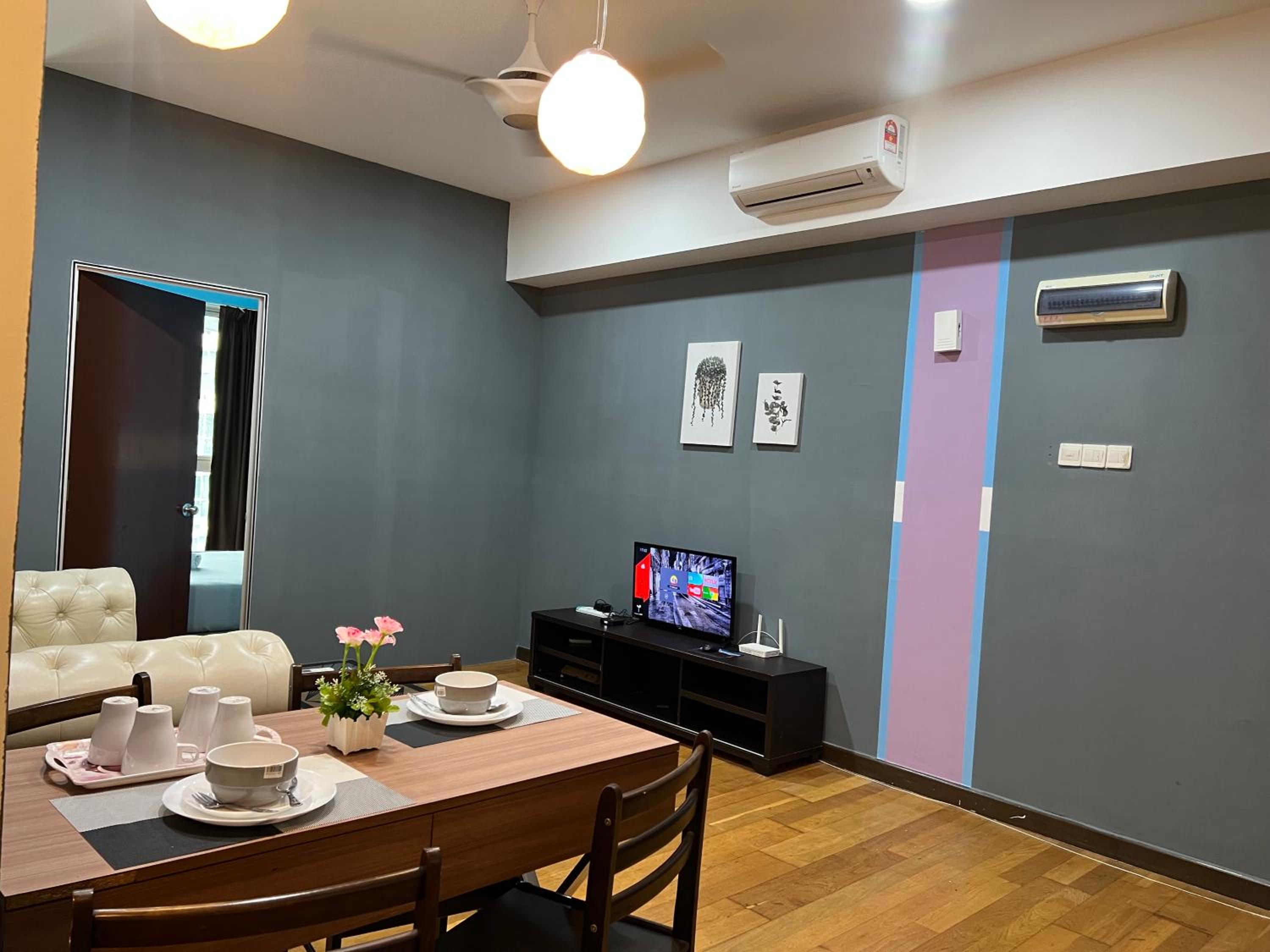 Regalia suites 424