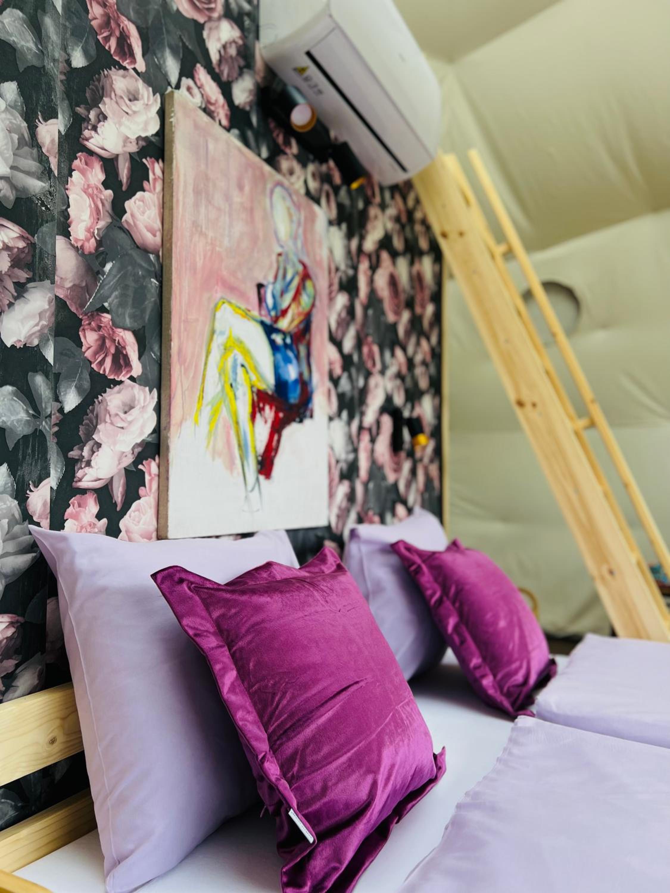 Glamping Stacja Zieleniec w Nałęczowie