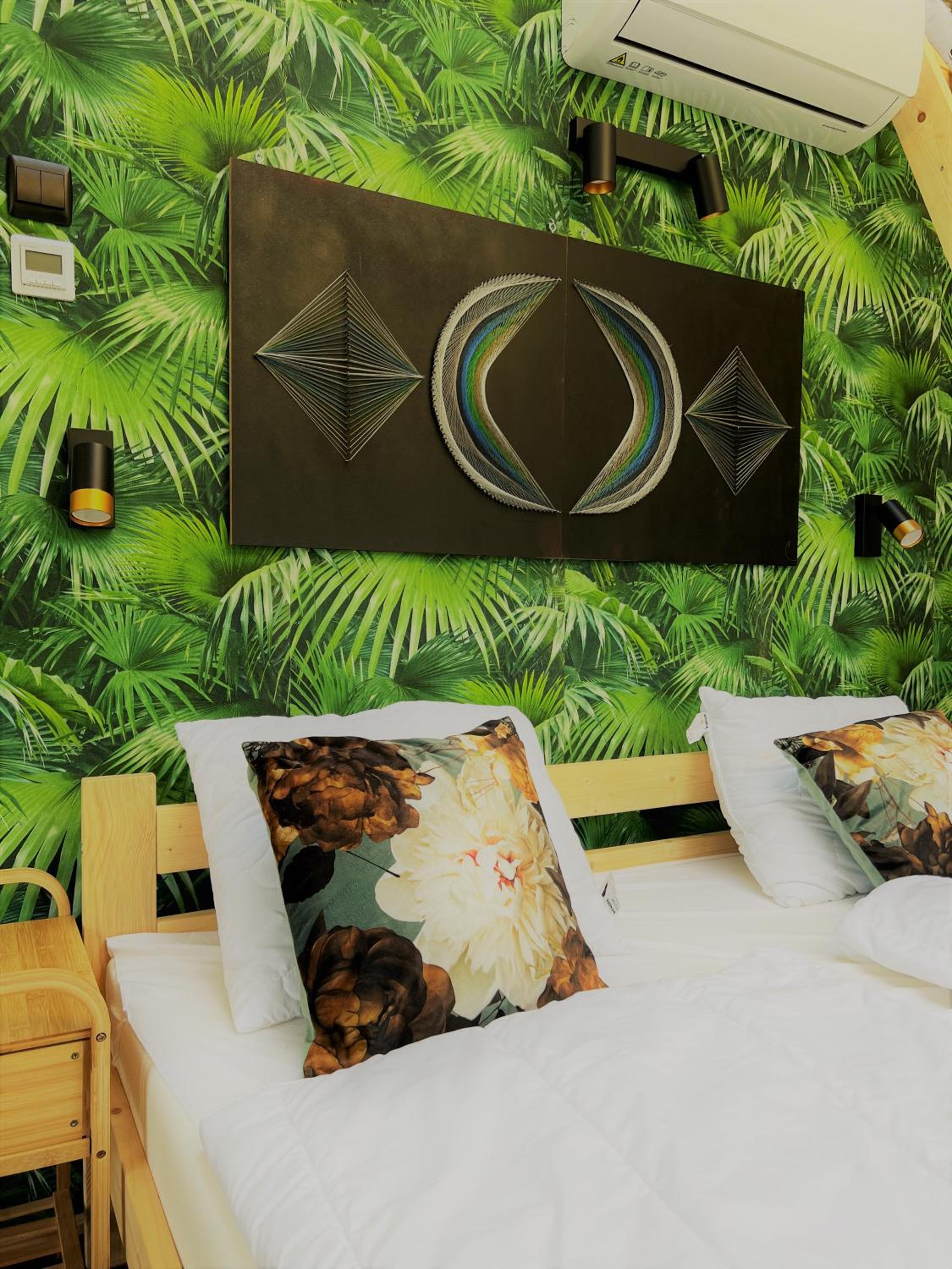 Glamping Stacja Zieleniec w Nałęczowie