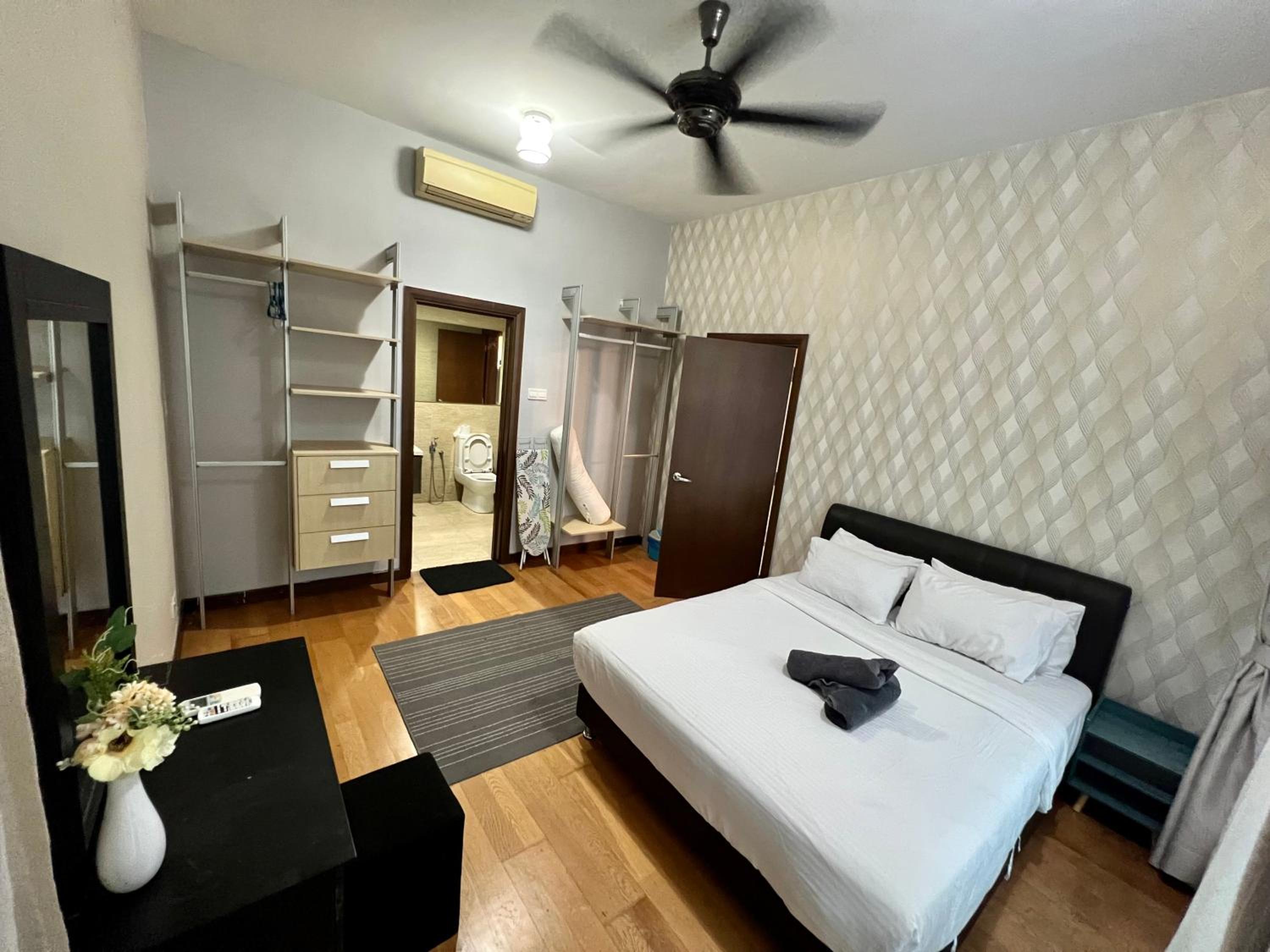 Regalia suites 424