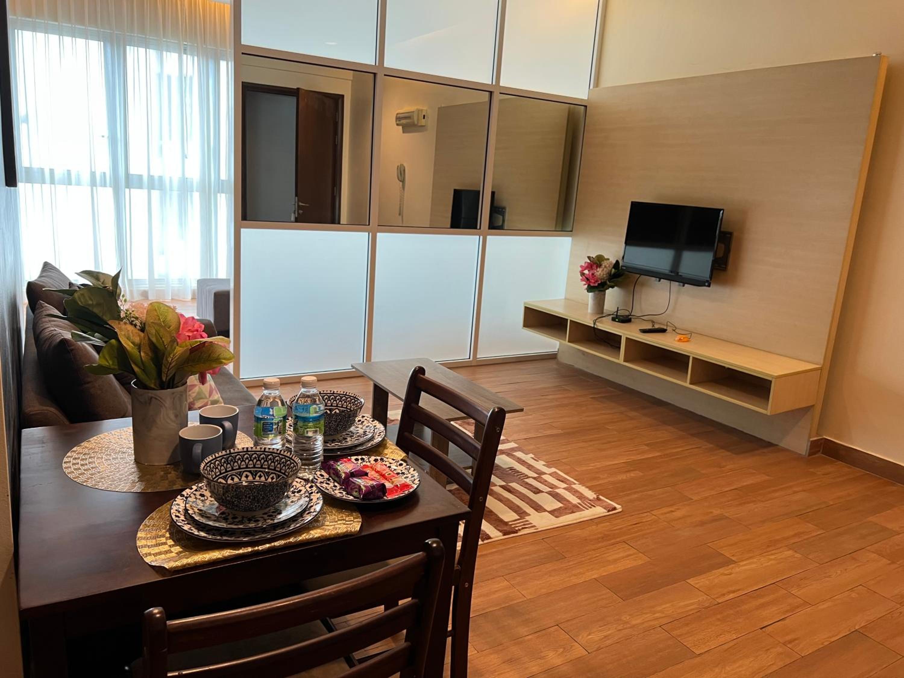 Regalia suites 424