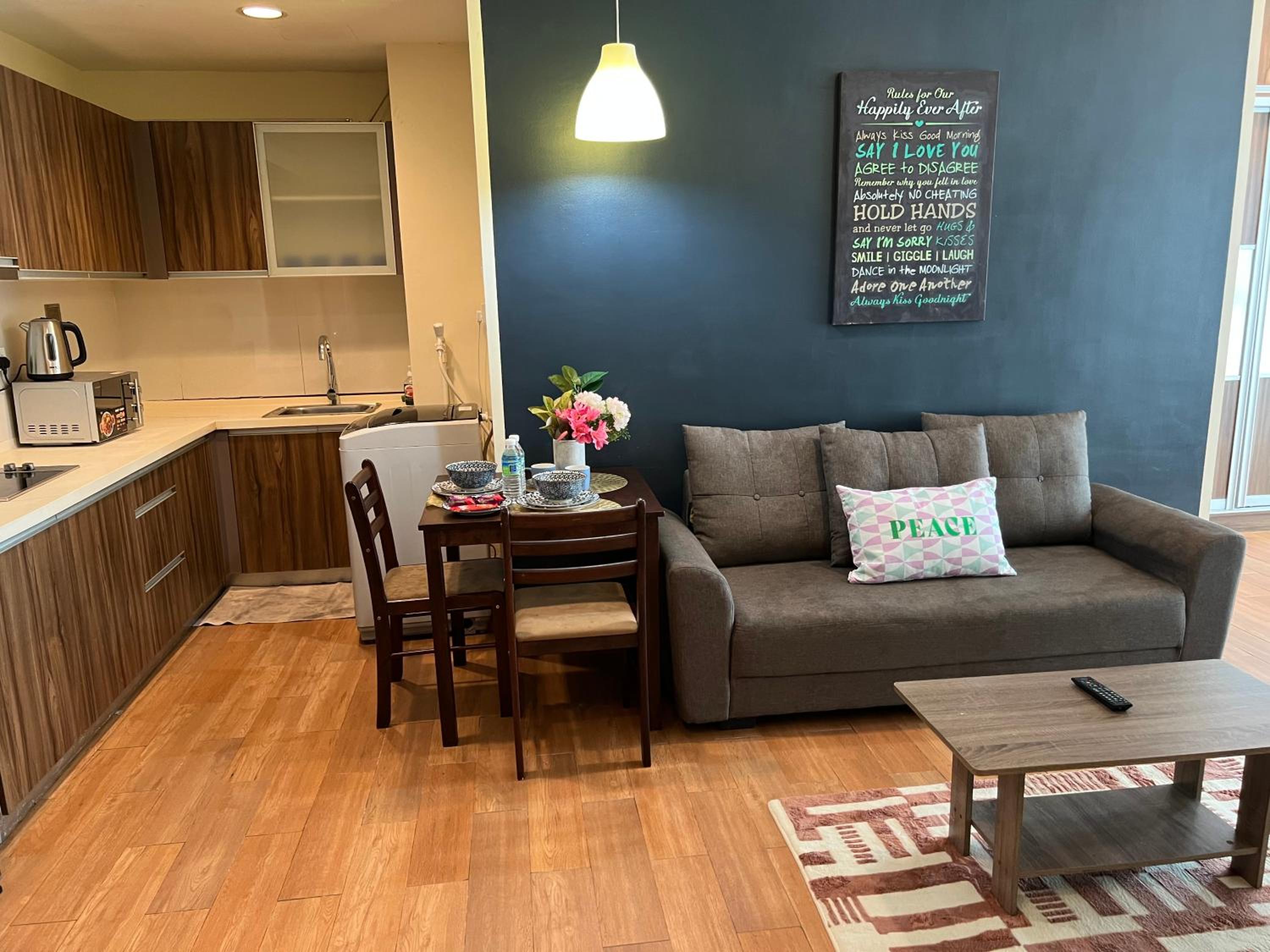 Regalia suites 424