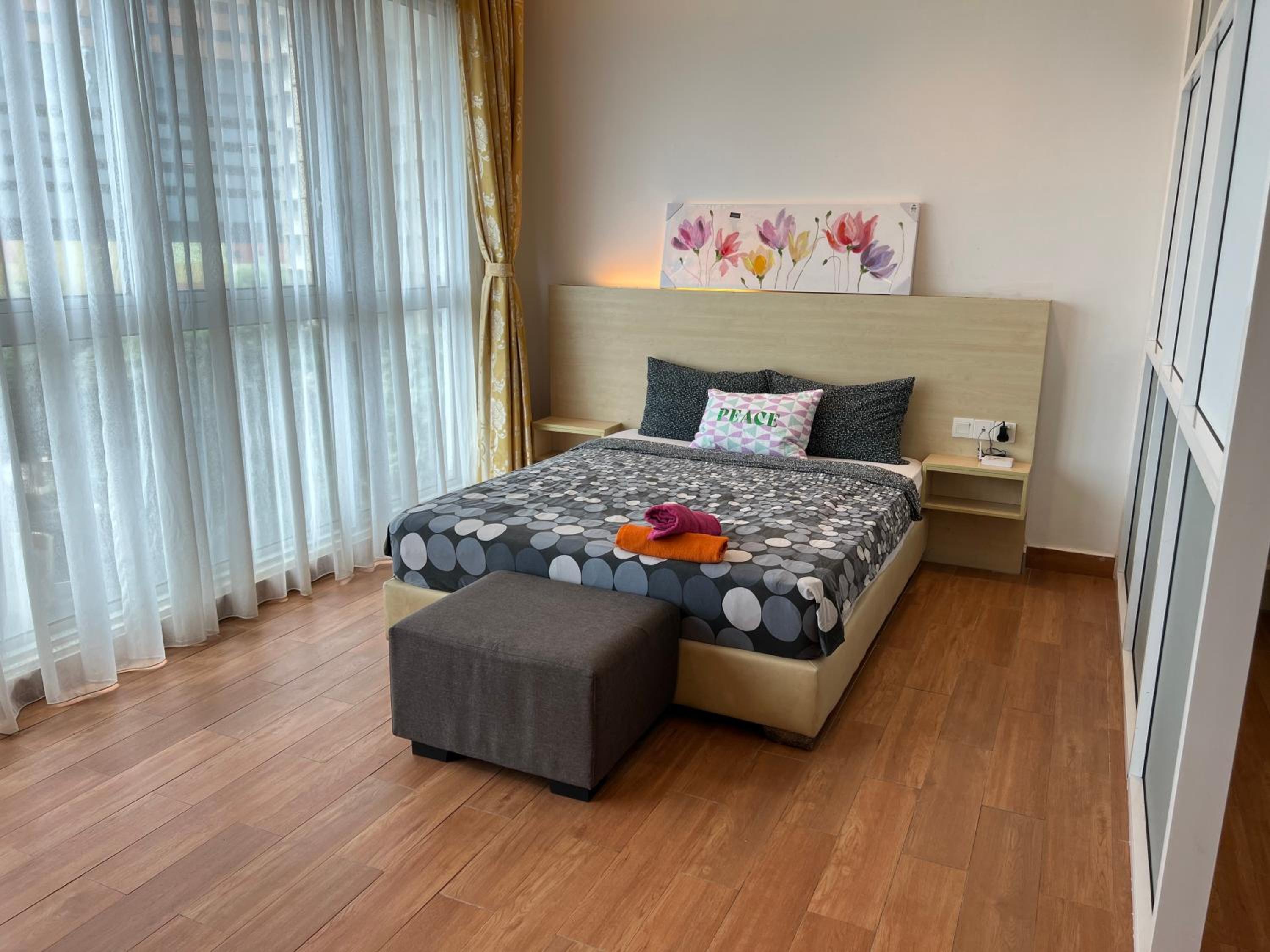 Regalia suites 424