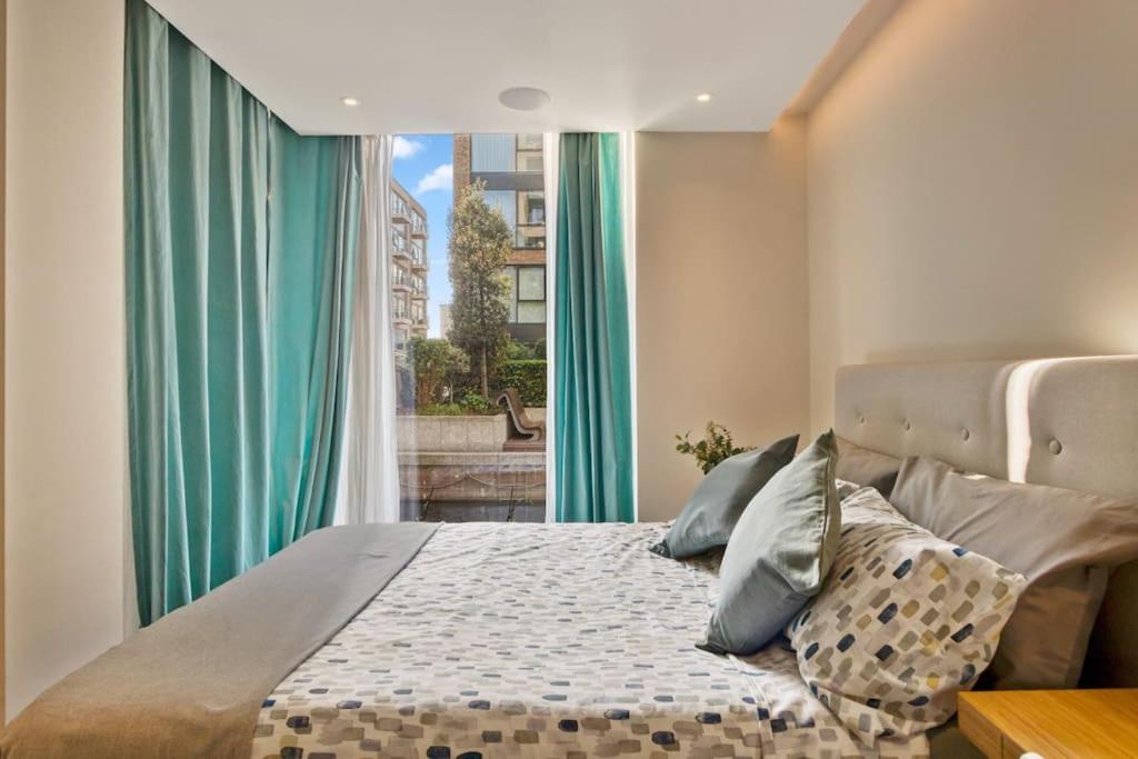 Canal Side Luxury 1 Bed Chelsea