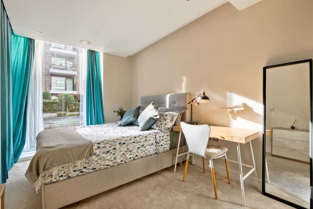 Canal Side Luxury 1 Bed Chelsea