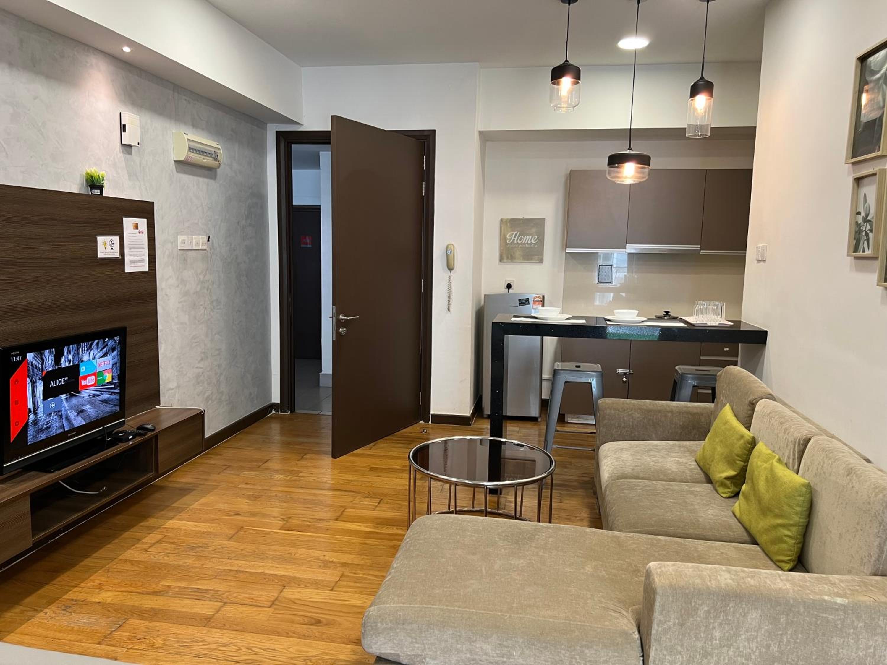Regalia suites 424