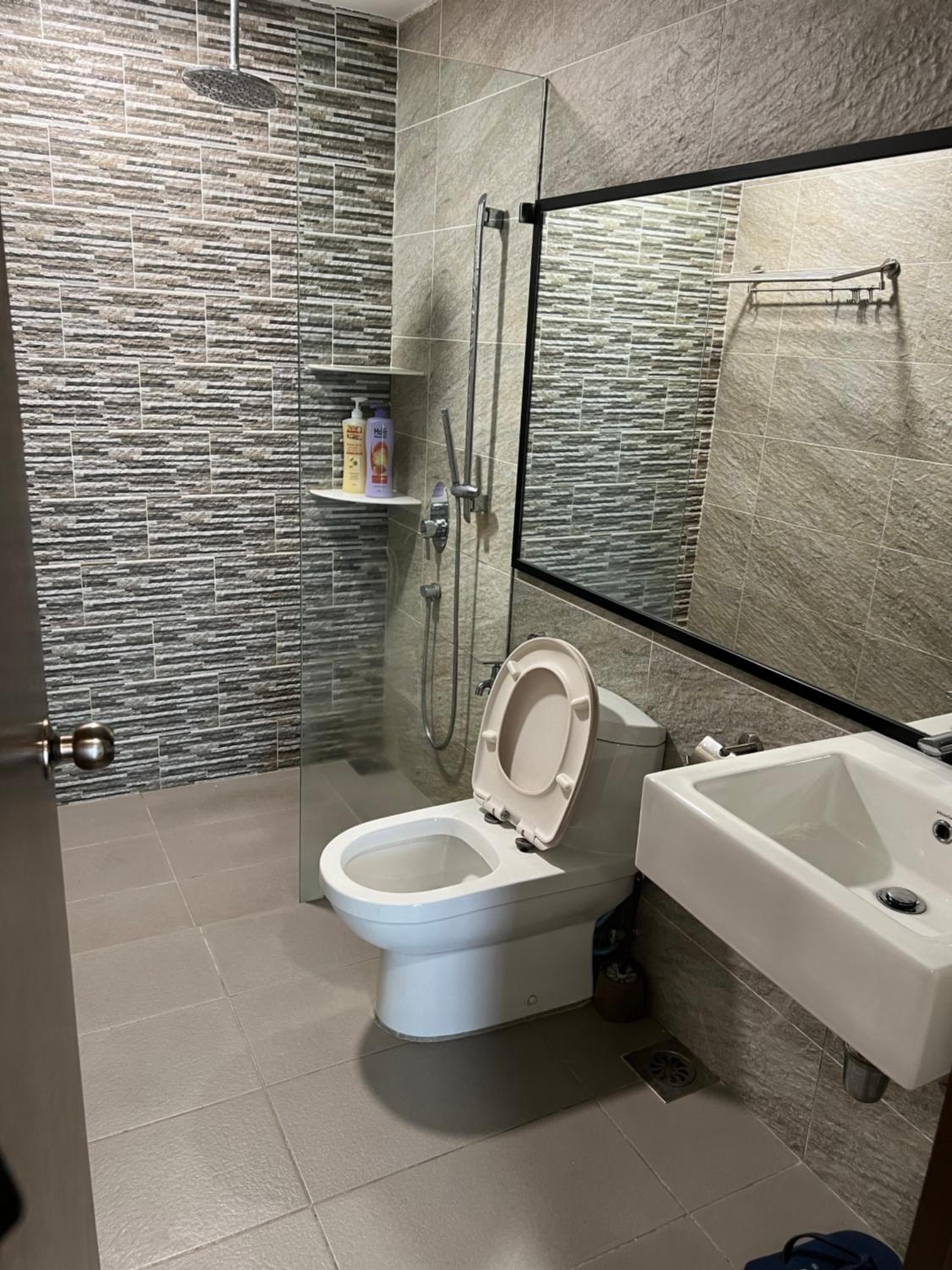 Regalia suites 424