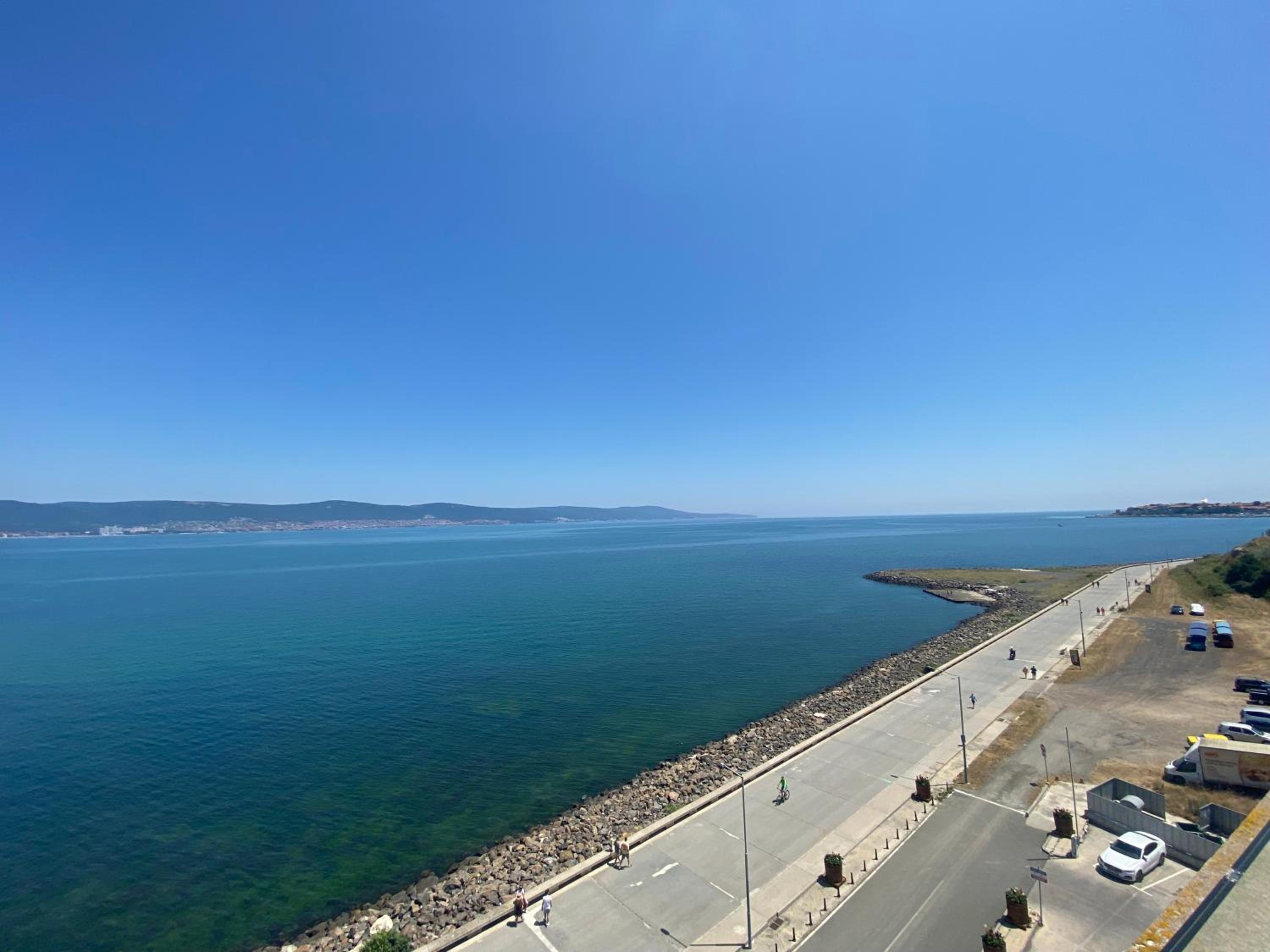 PARADISO 'В' 607 Large Luxury Apartment