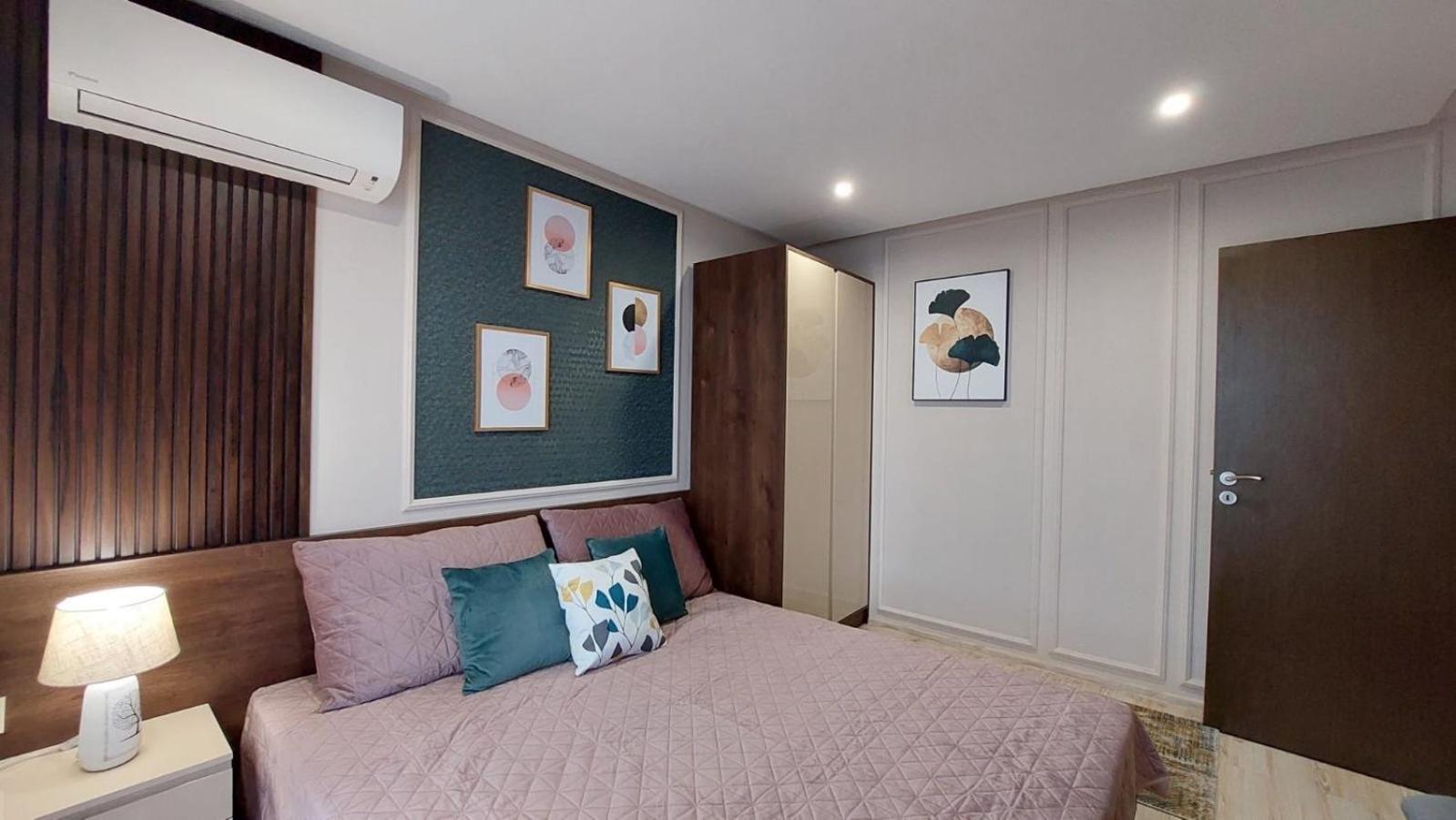 PARADISO 'В' 607 Large Luxury Apartment