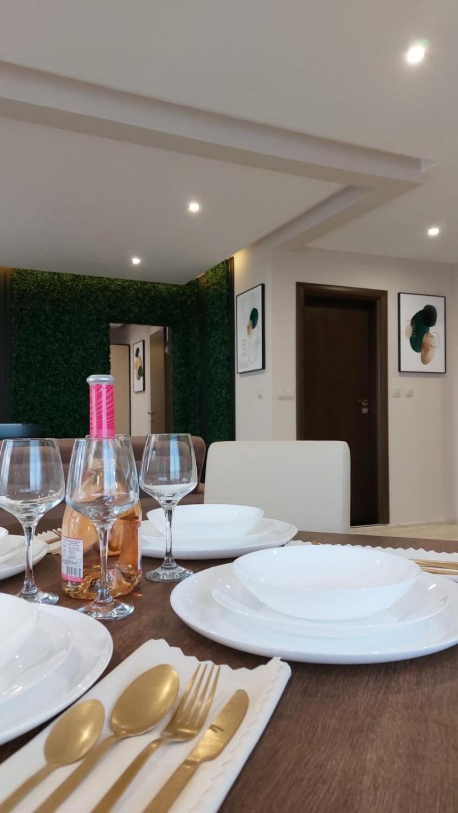 PARADISO 'В' 607 Large Luxury Apartment