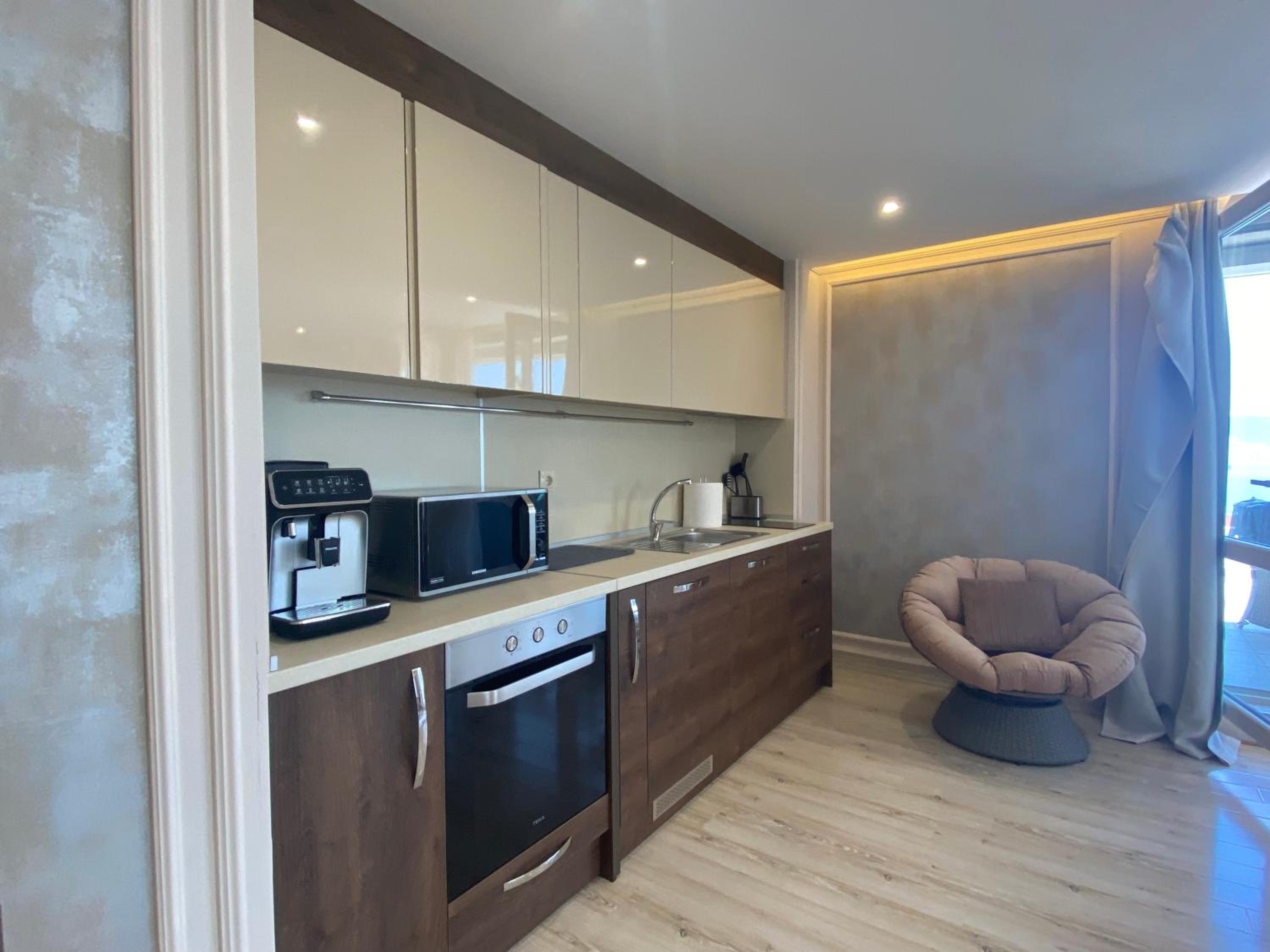PARADISO 'В' 607 Large Luxury Apartment