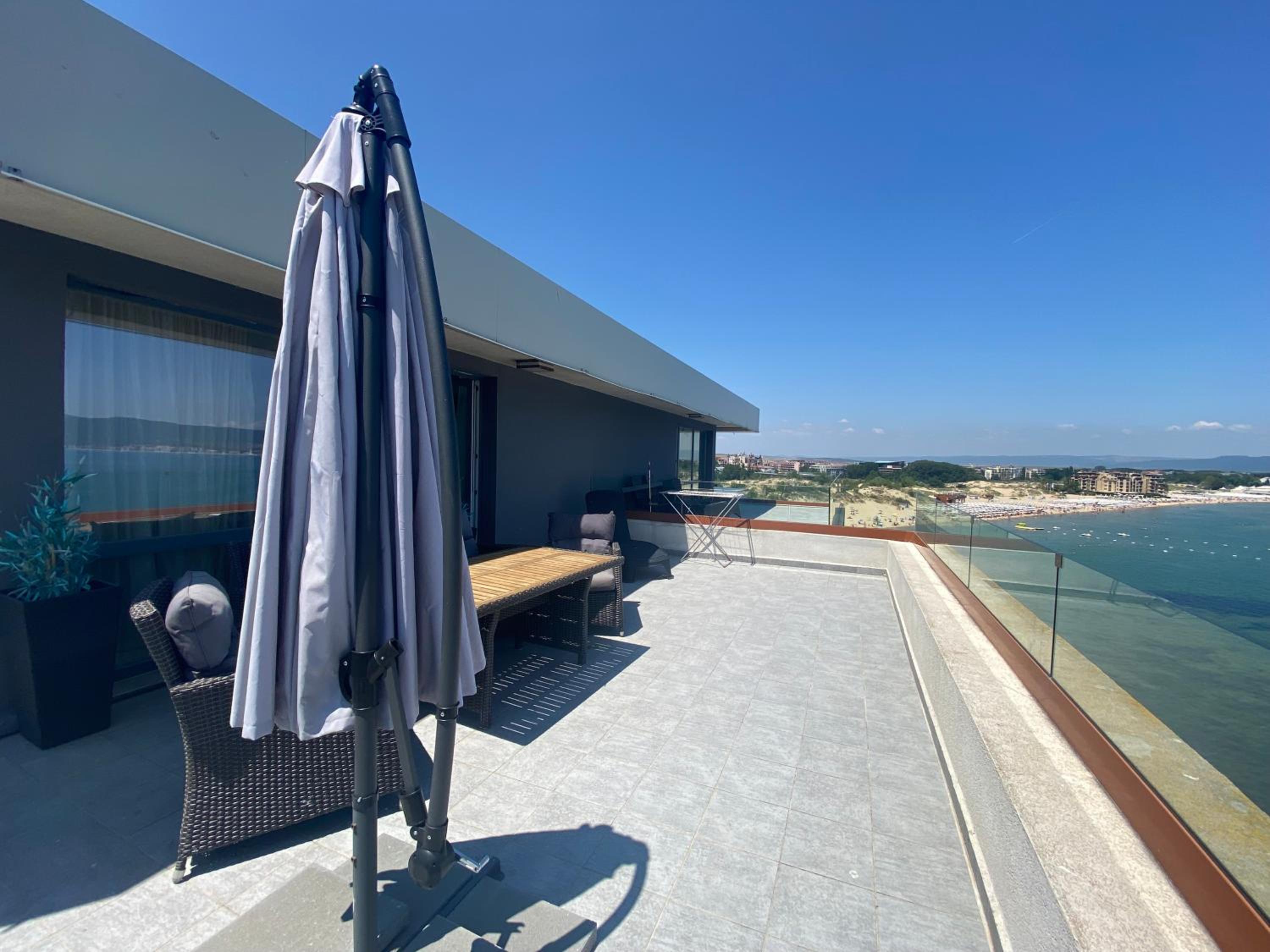 PARADISO 'В' 607 Large Luxury Apartment