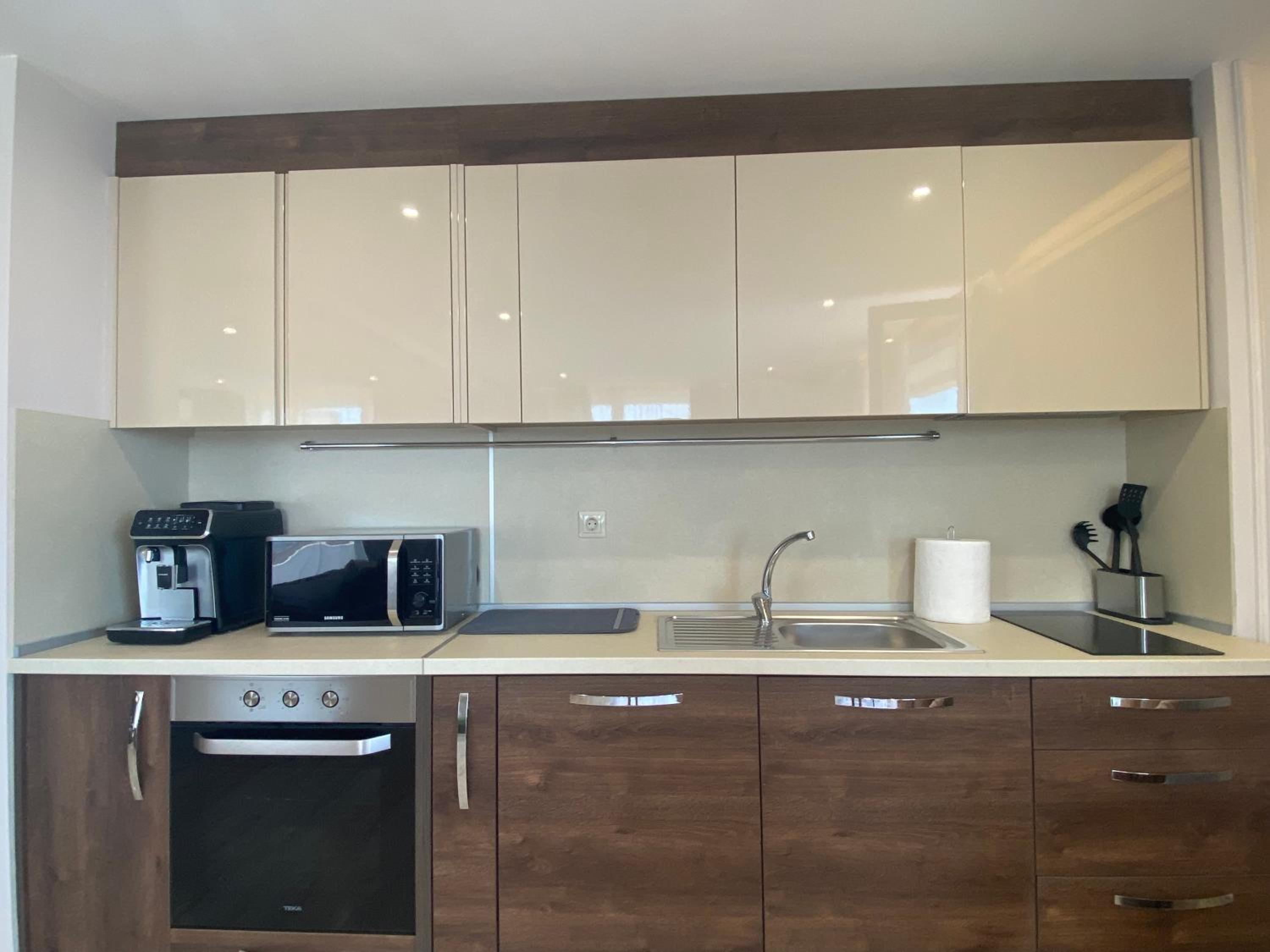 PARADISO 'В' 607 Large Luxury Apartment