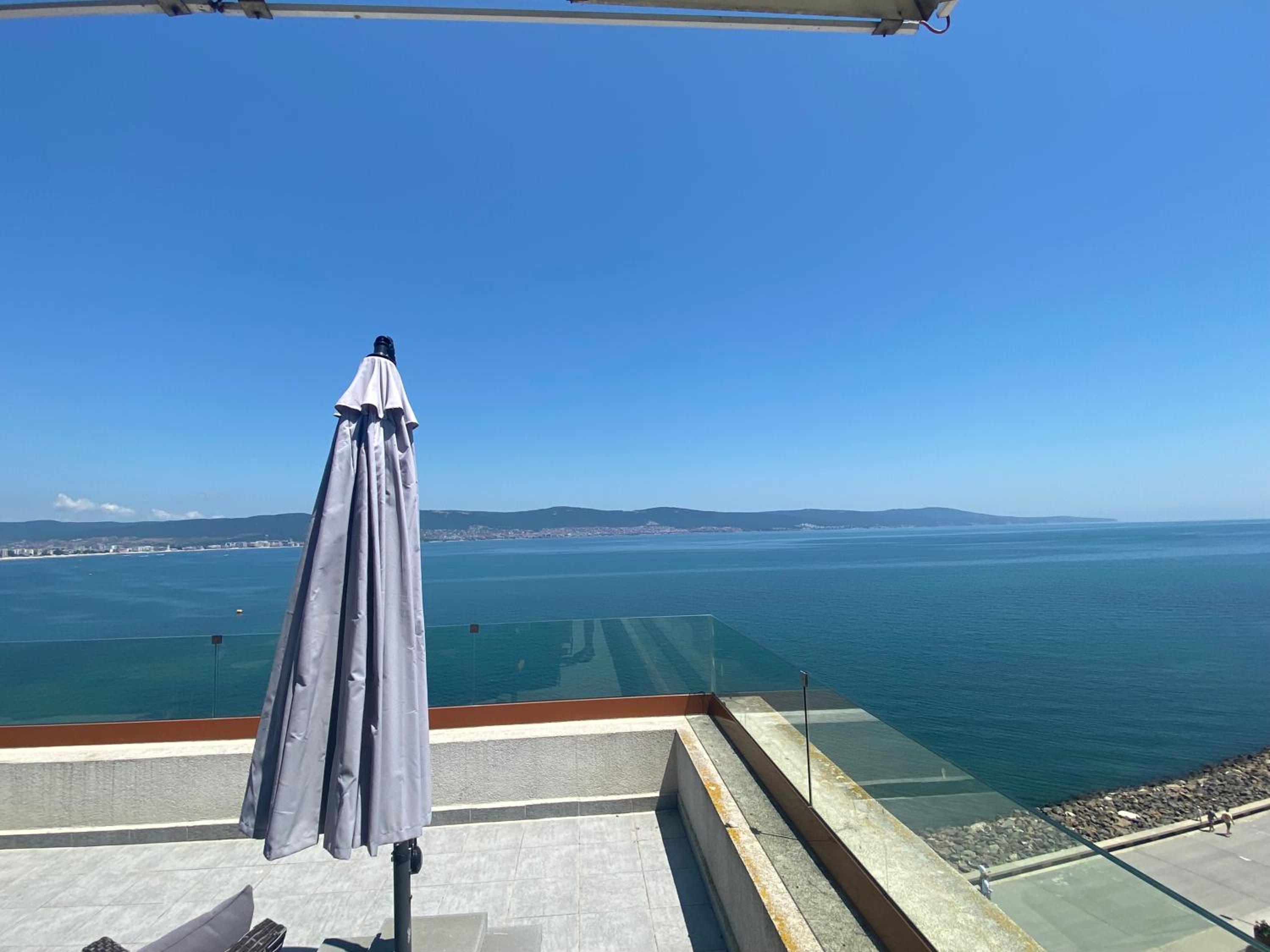 PARADISO 'В' 607 Large Luxury Apartment