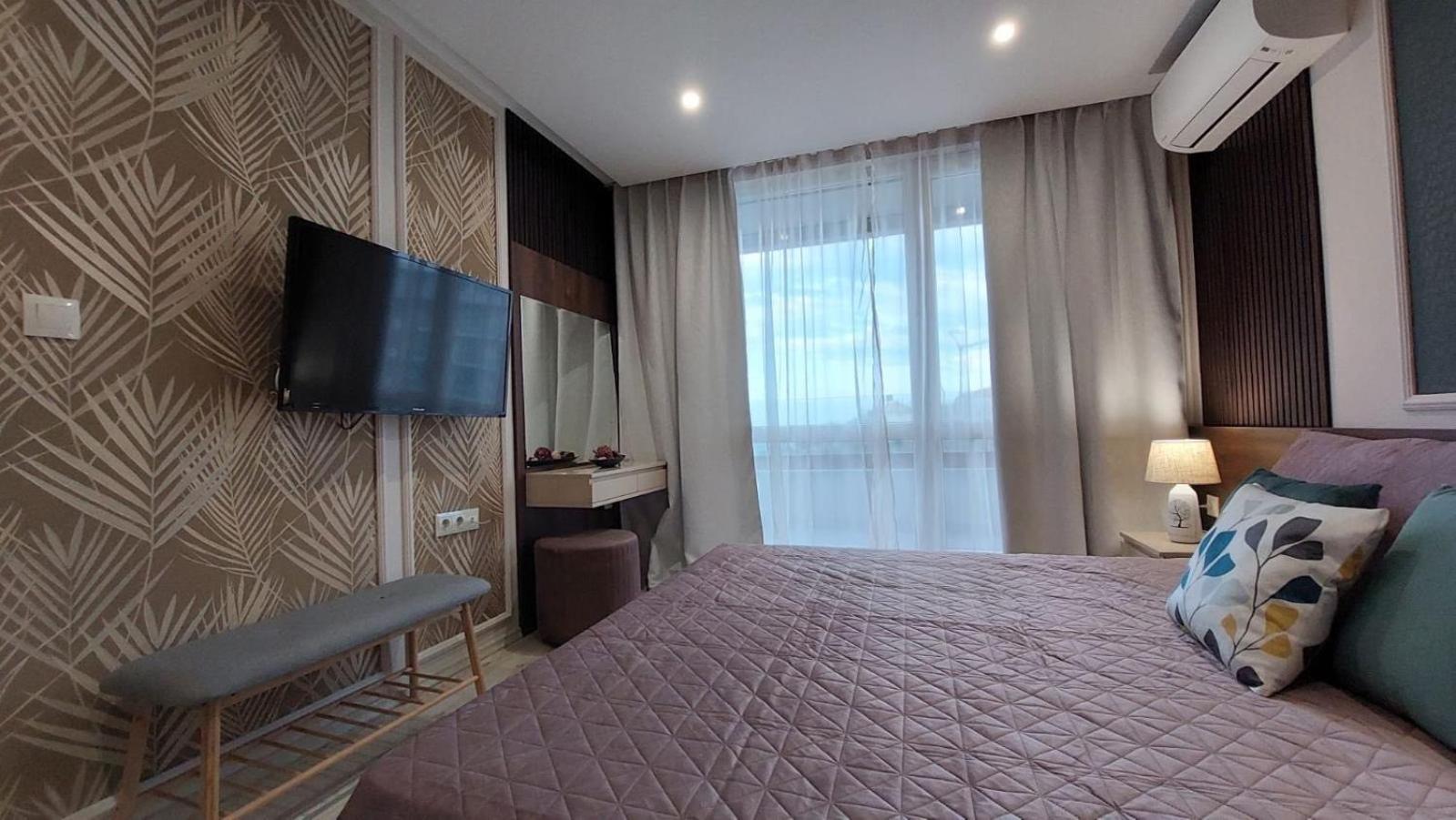 PARADISO 'В' 607 Large Luxury Apartment
