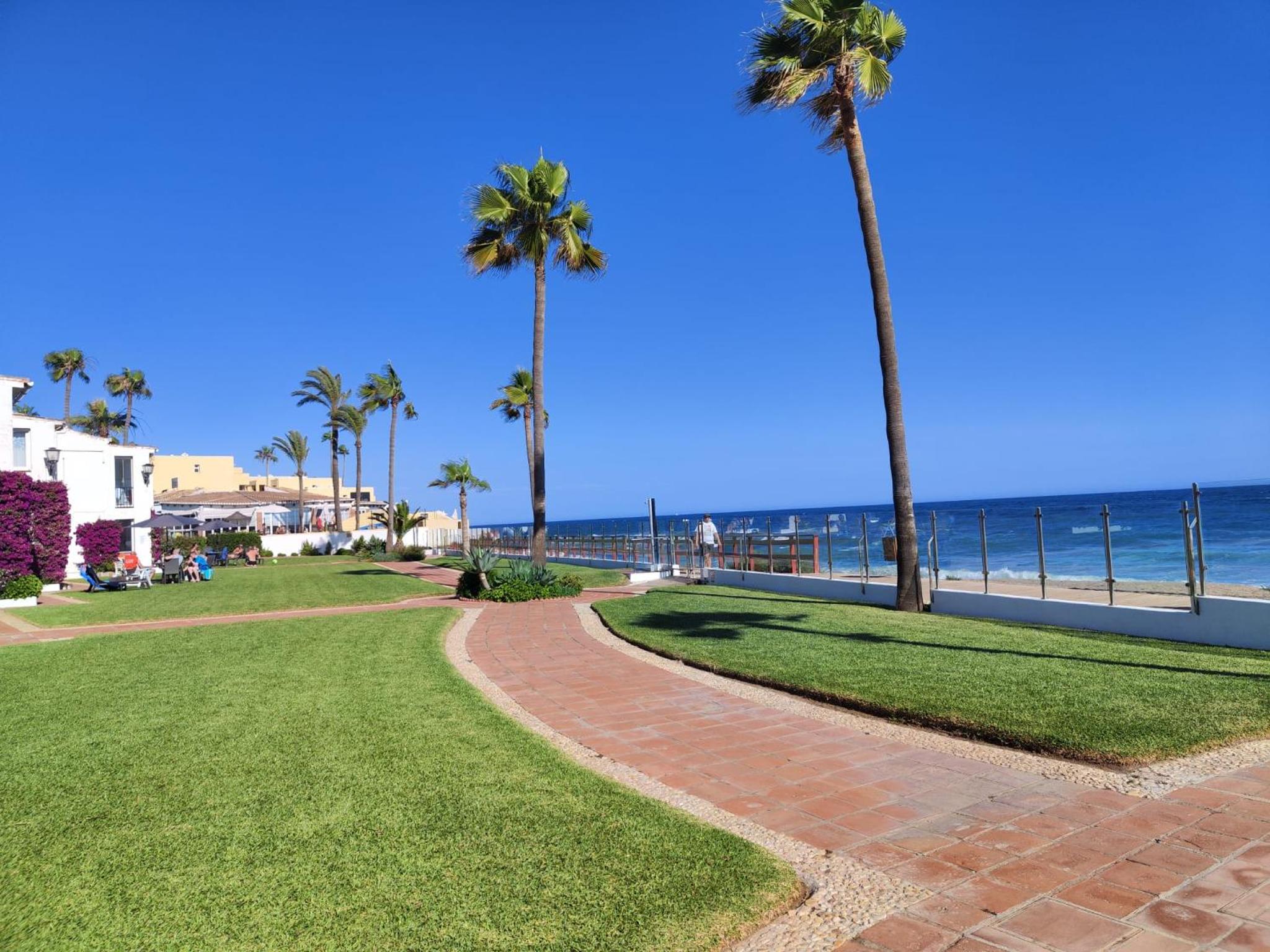 Holidays & Home Doña Lola Resort Calahonda view 4