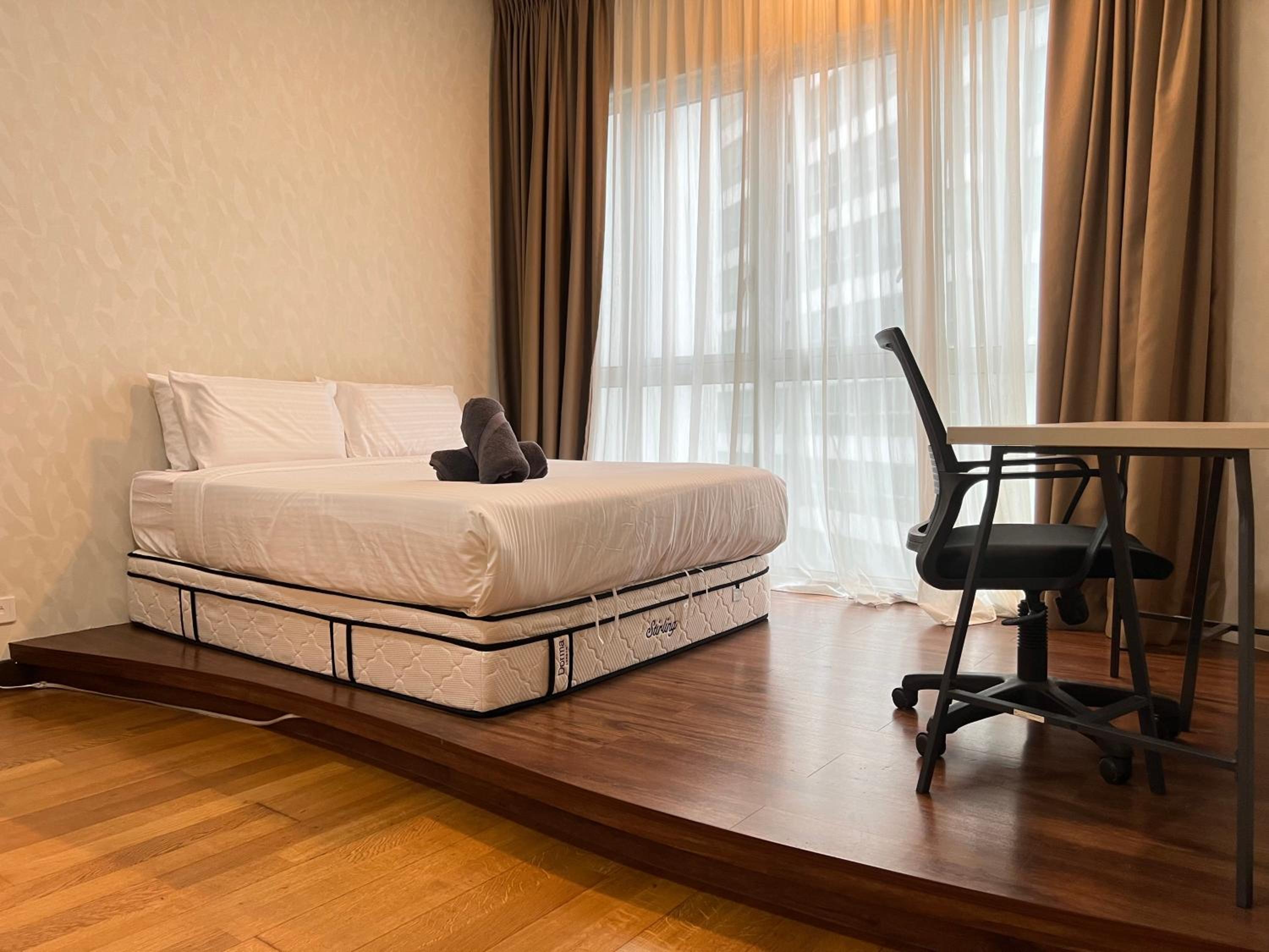 Regalia suites 424