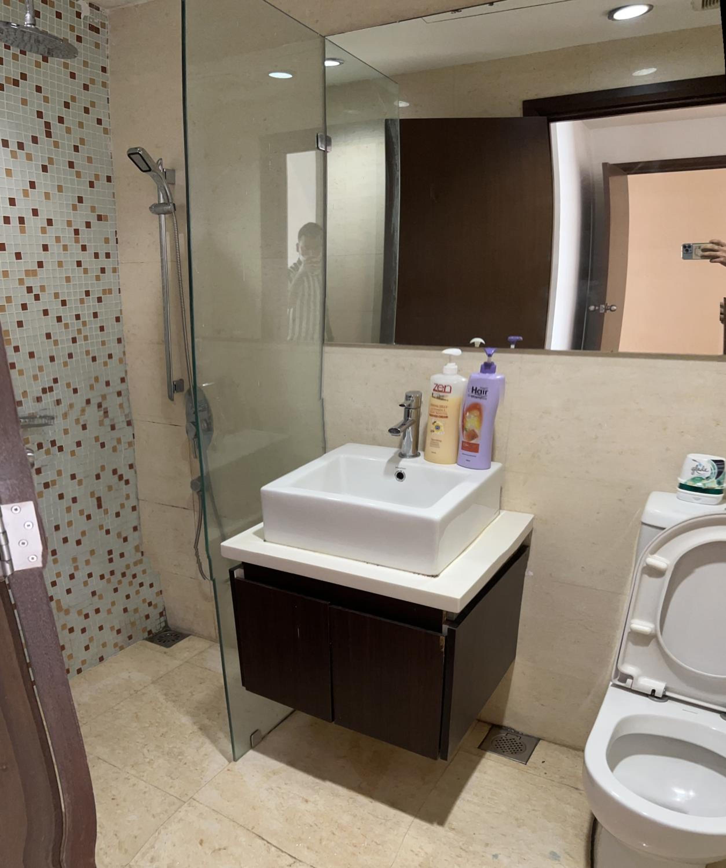 Regalia suites 424
