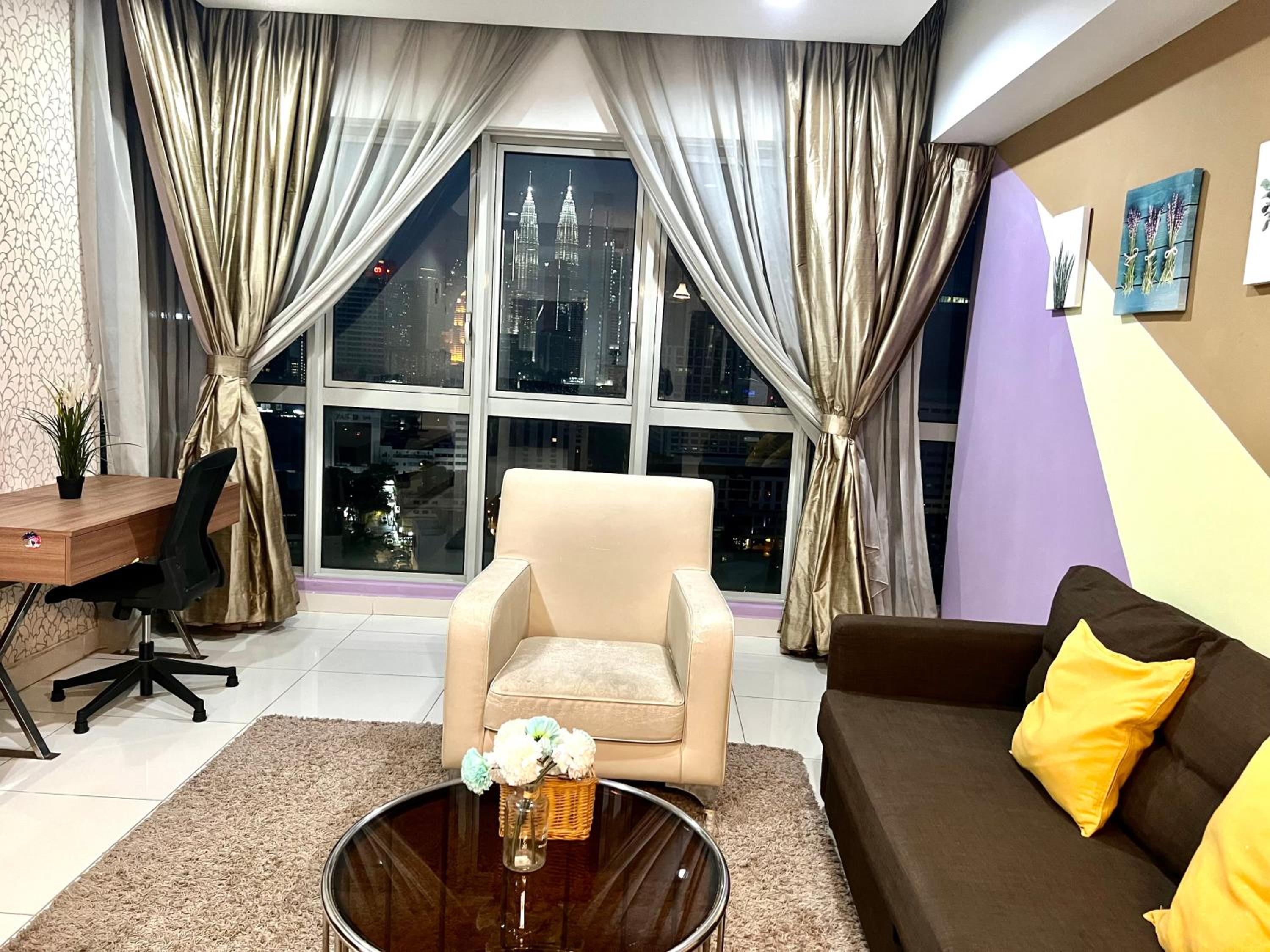 Regalia suites 424