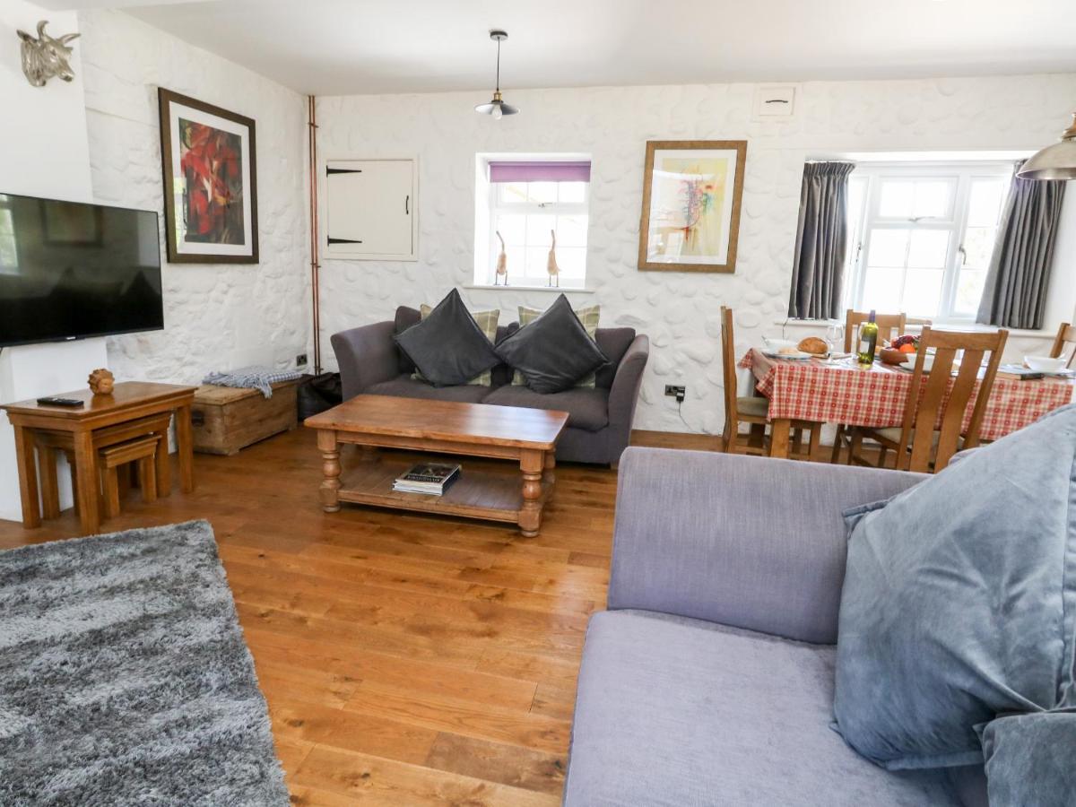 Magnolia Cottage Osmington view 5