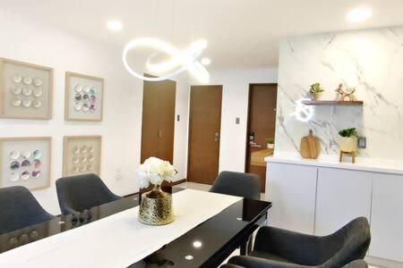 Siqueiros Maia Home - Lujoso apto en Polanco cerca de Antara 3BR — Mexico City