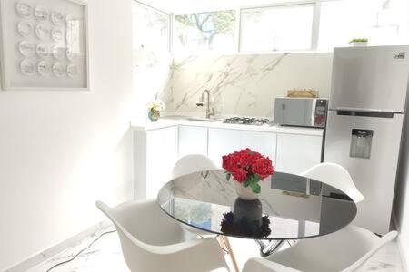 Siqueiros Maia Home - Lujoso apto en Polanco cerca de Antara 3BR photo 4